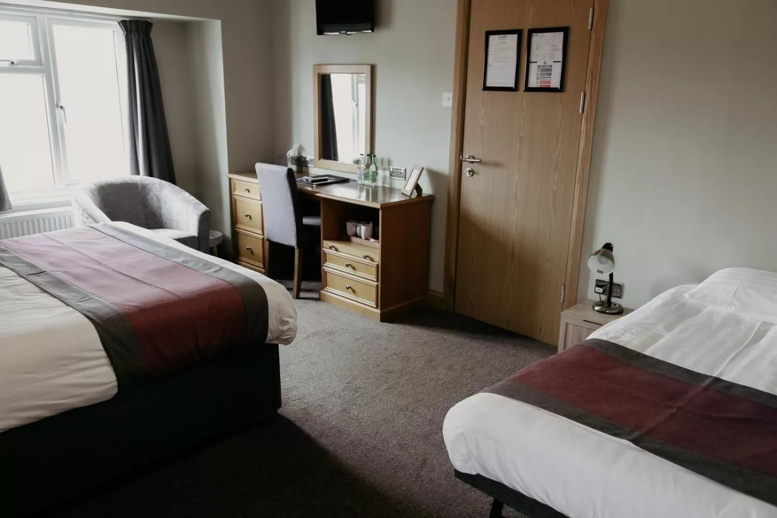 Bed in St. Davids Cross Hotel