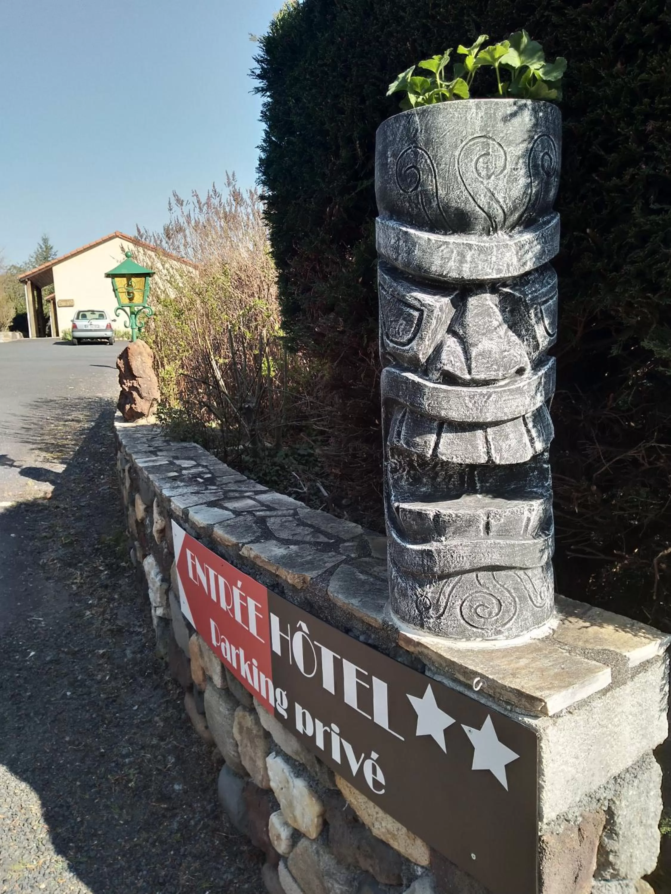 Facade/entrance, Property Logo/Sign in Hotel de l'Ile d'Amour