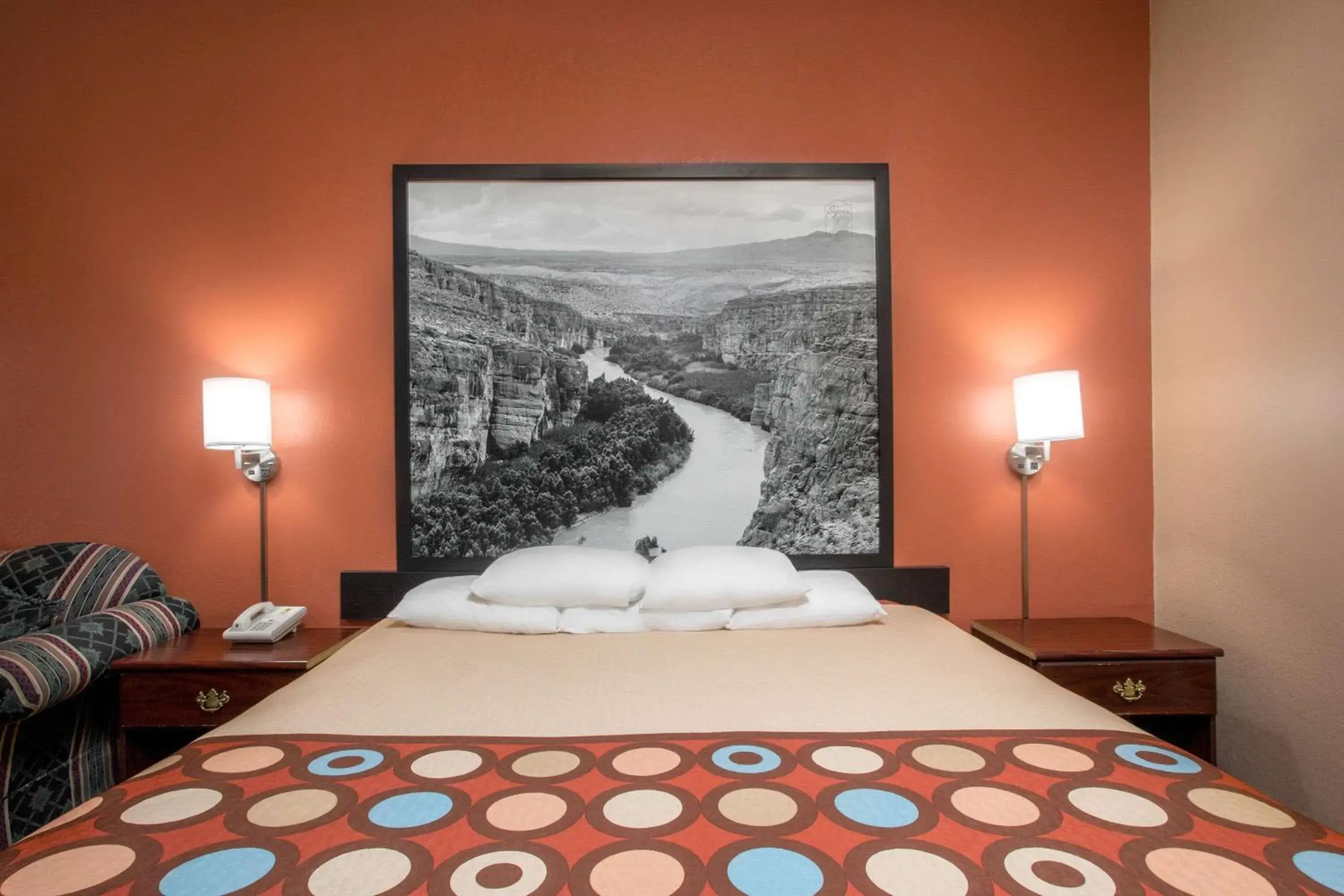 King Room - Non-Smoking in Super 8 by Wyndham Bastrop TX King Room - Non-Smoking in Super 8 by Wyndham Bastrop TX