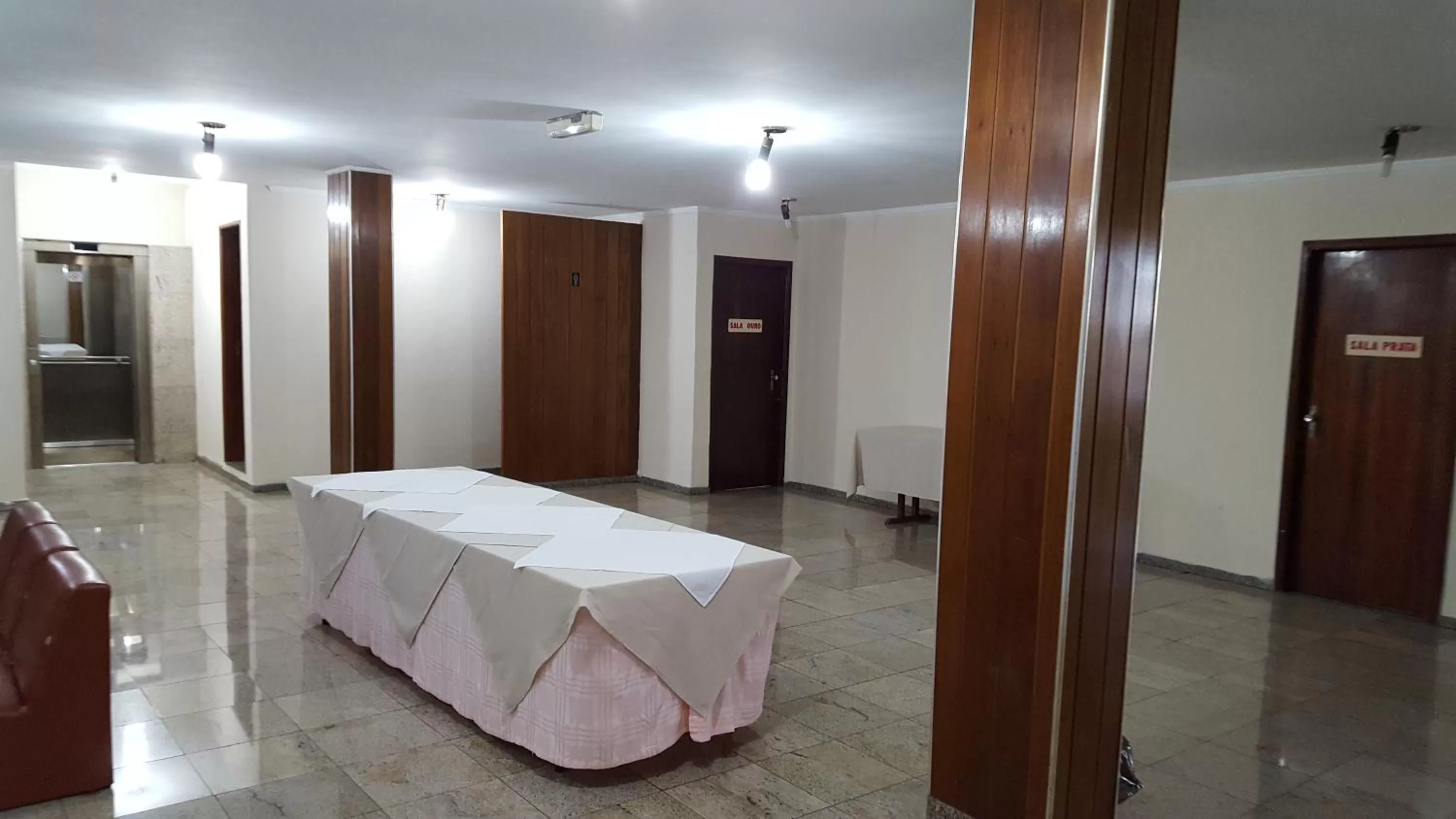 Area and facilities, Bed in Fenícia Palace Hotel