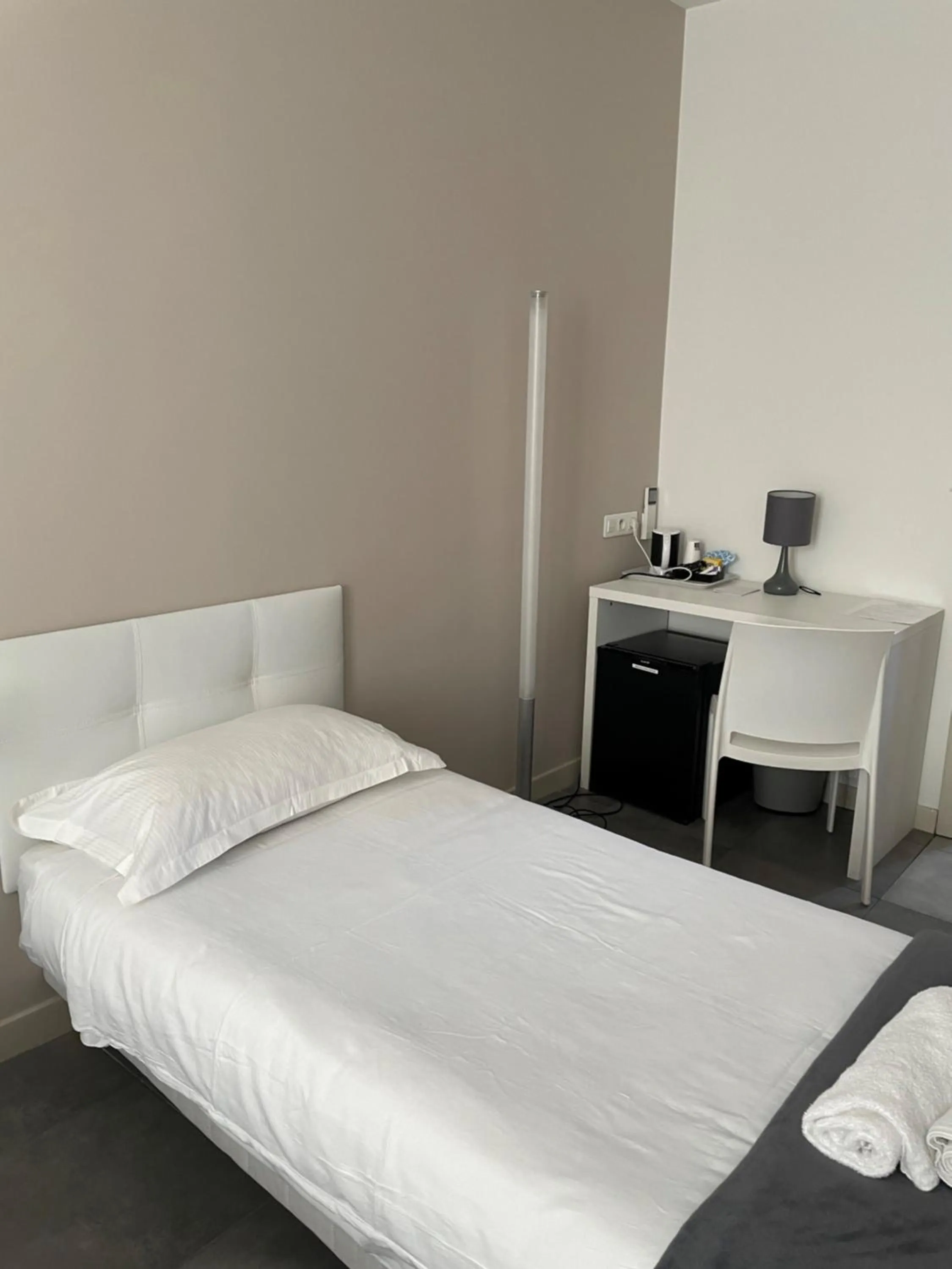 Photo of the whole room, Bed in Hôtel Anna Livia