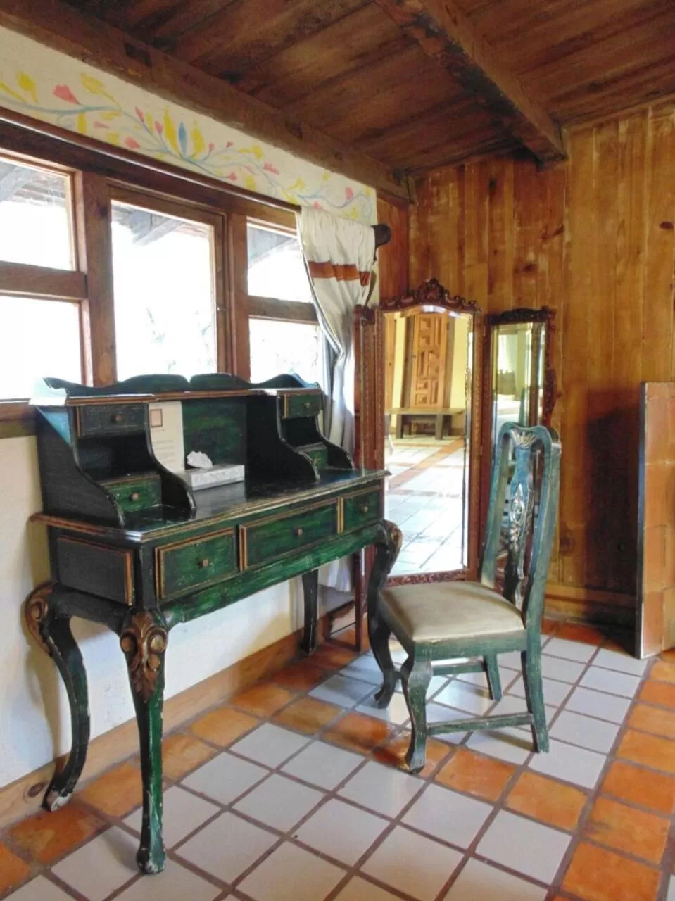 Decorative detail in Hotel Hacienda Don Juan