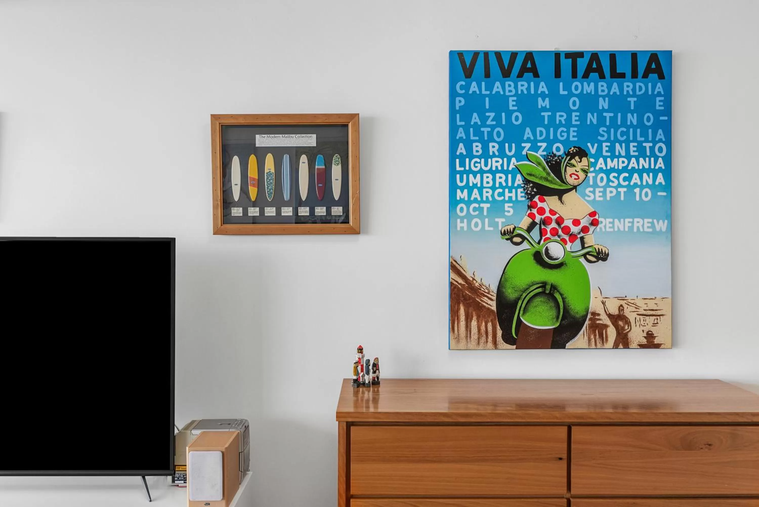 Decorative detail in 84 The Spit Holiday Apartments