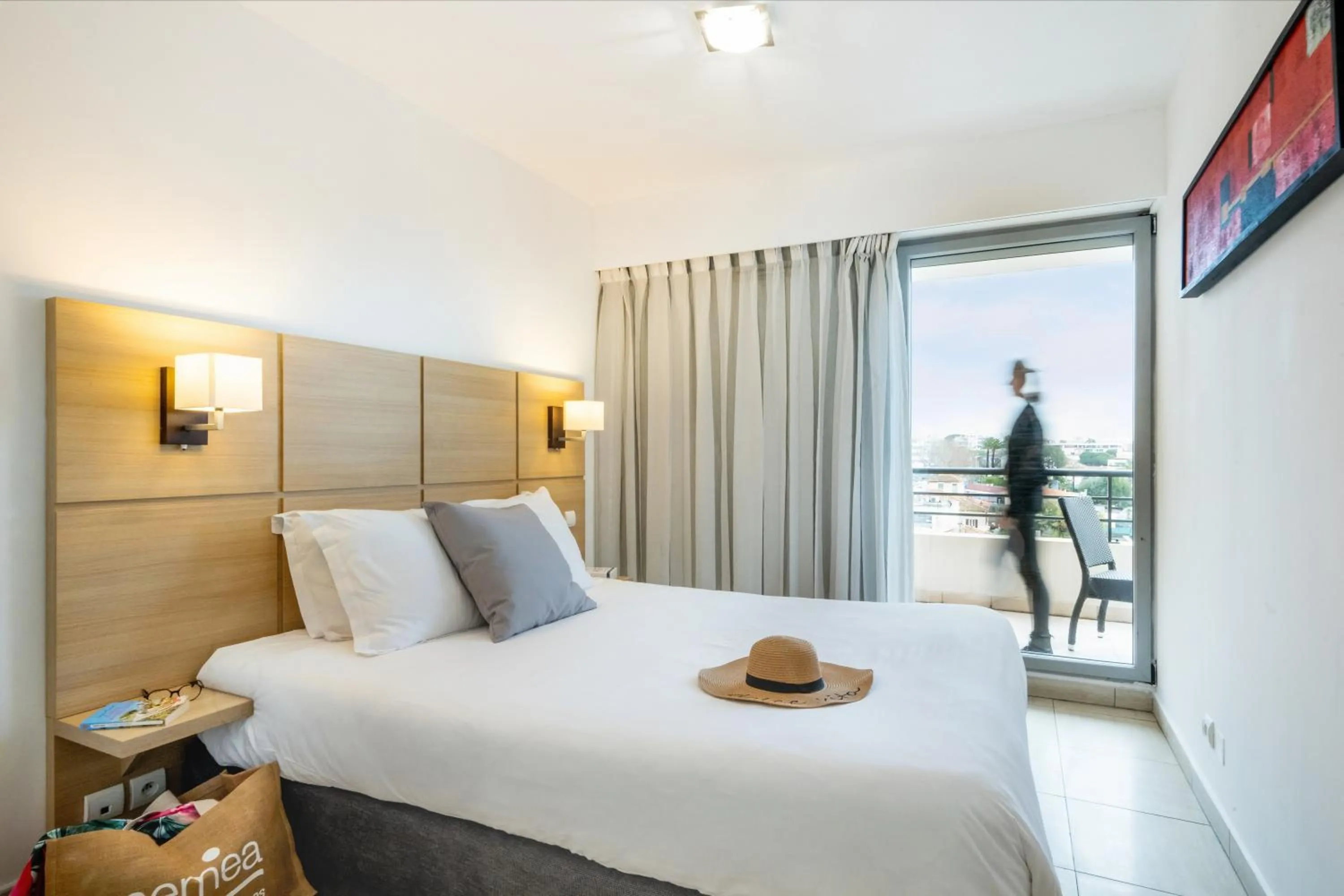 Bedroom, Bed in Nemea Appart Hotel Le Lido Cagnes sur Mer