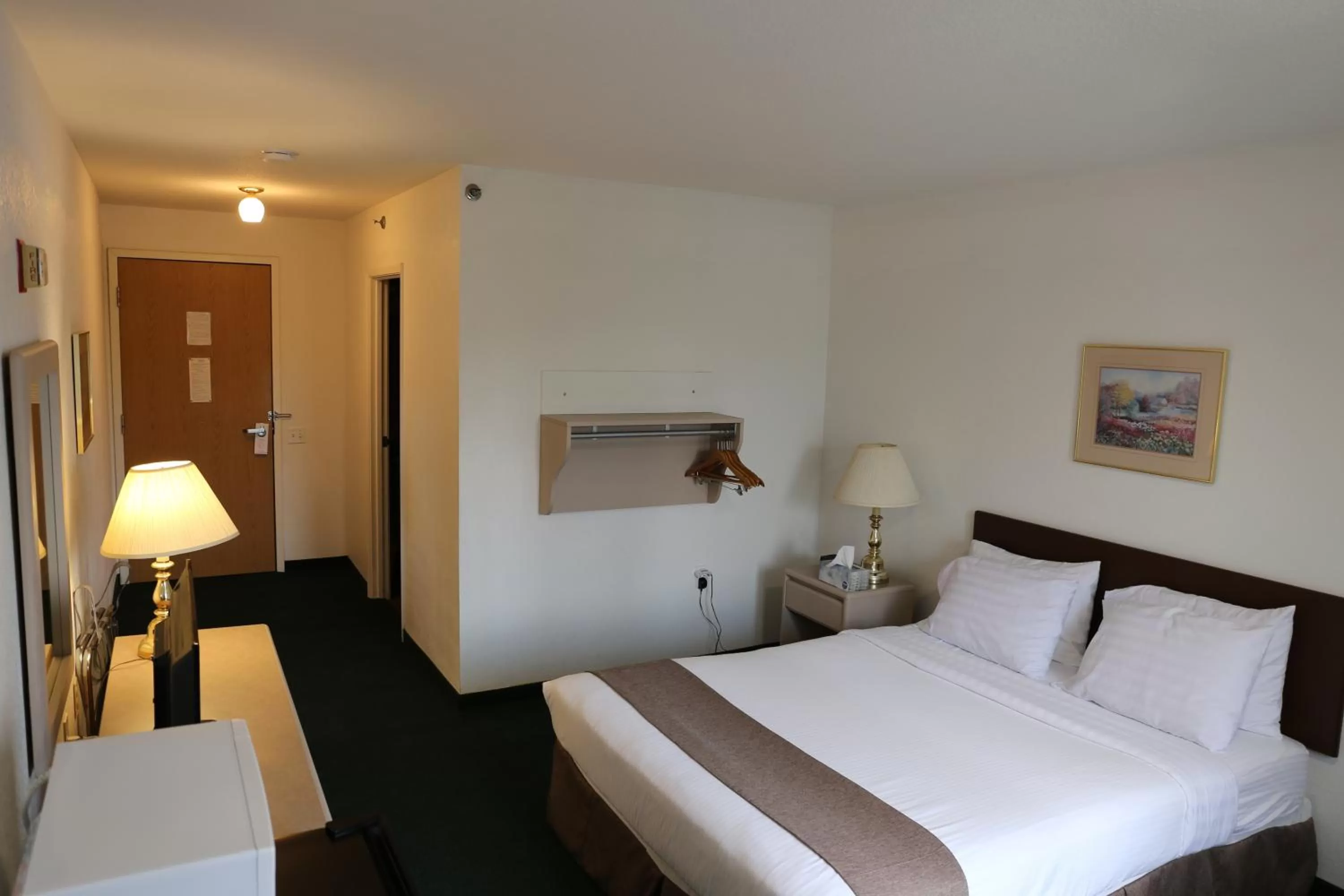 Facility for disabled guests, Bed in Didsbury Country Inn