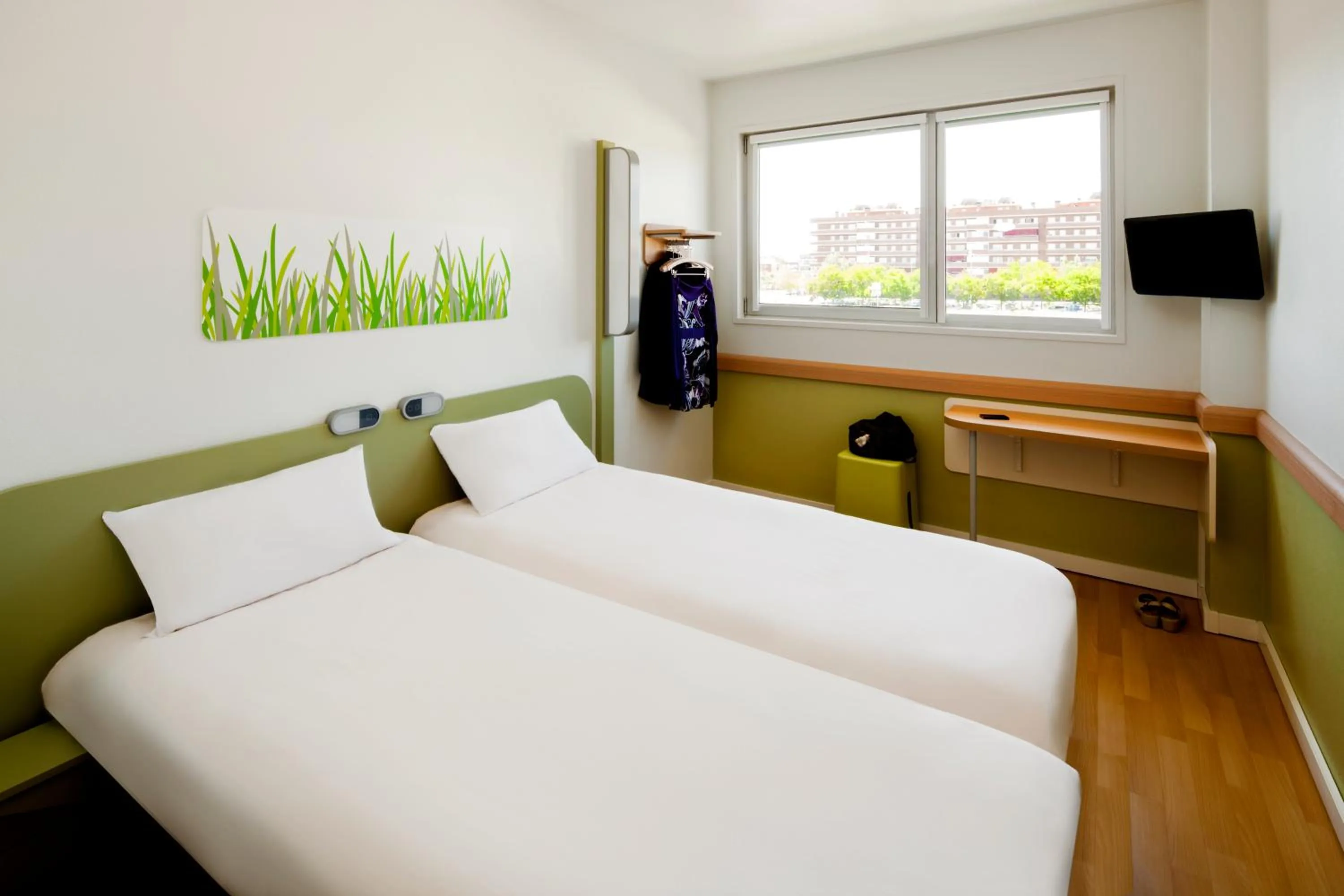 Photo of the whole room, Bed in Ibis Budget Madrid Centro Las Ventas