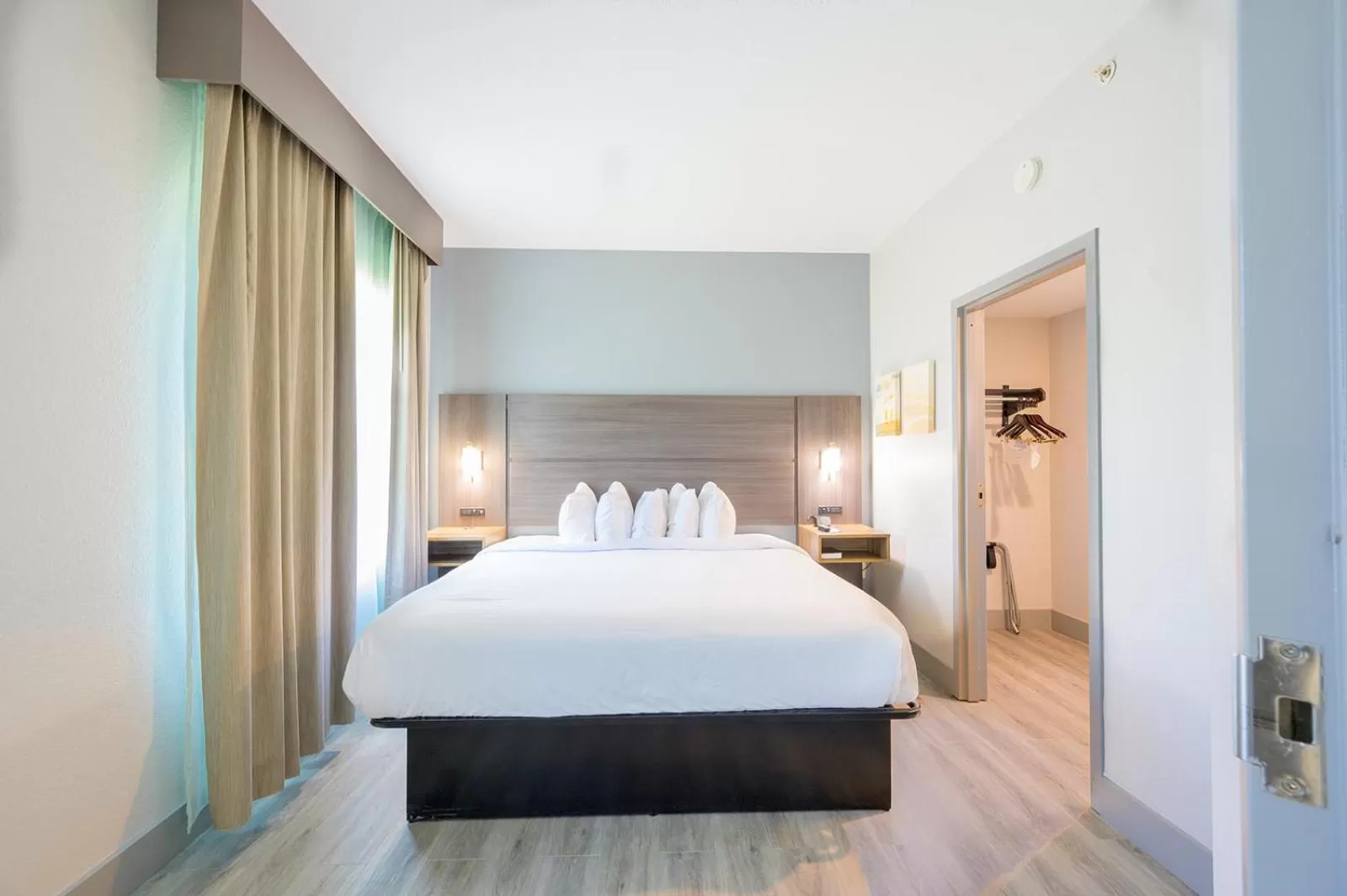 Bed in Hawthorn Extended Stay by Wyndham Panama City Beach