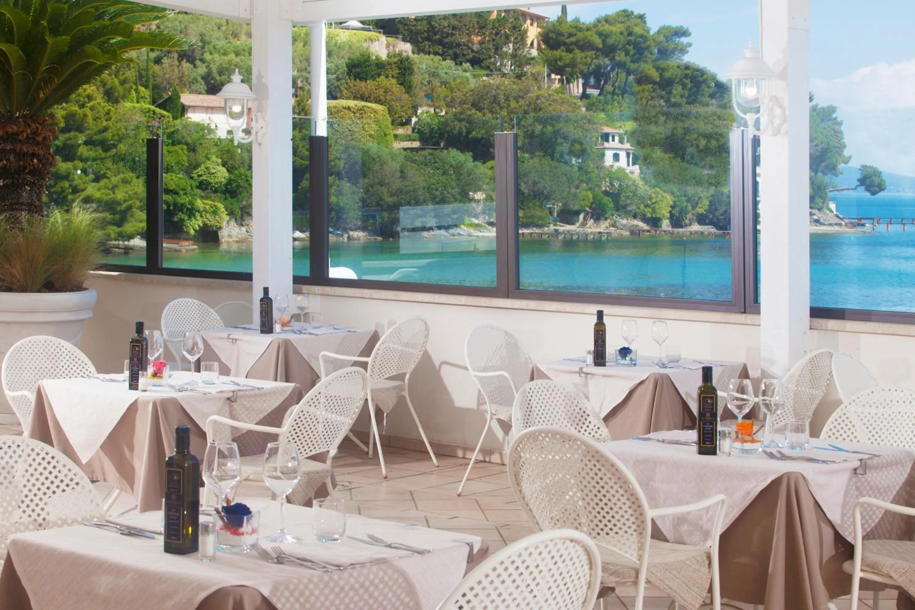 Restaurant/places to eat in Baia D'Argento