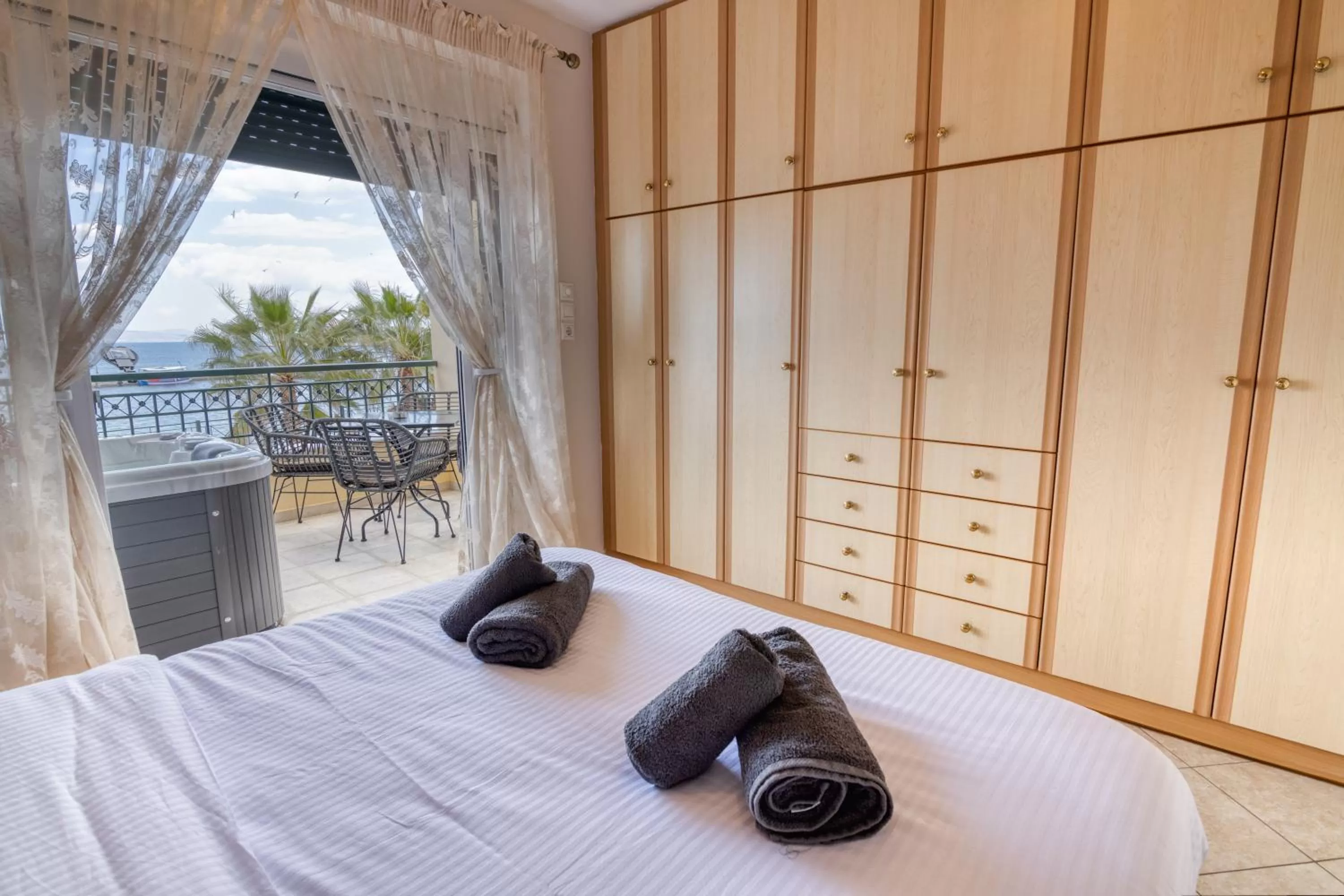 Bed in Votsalakia Hotel & Luxury Apartments