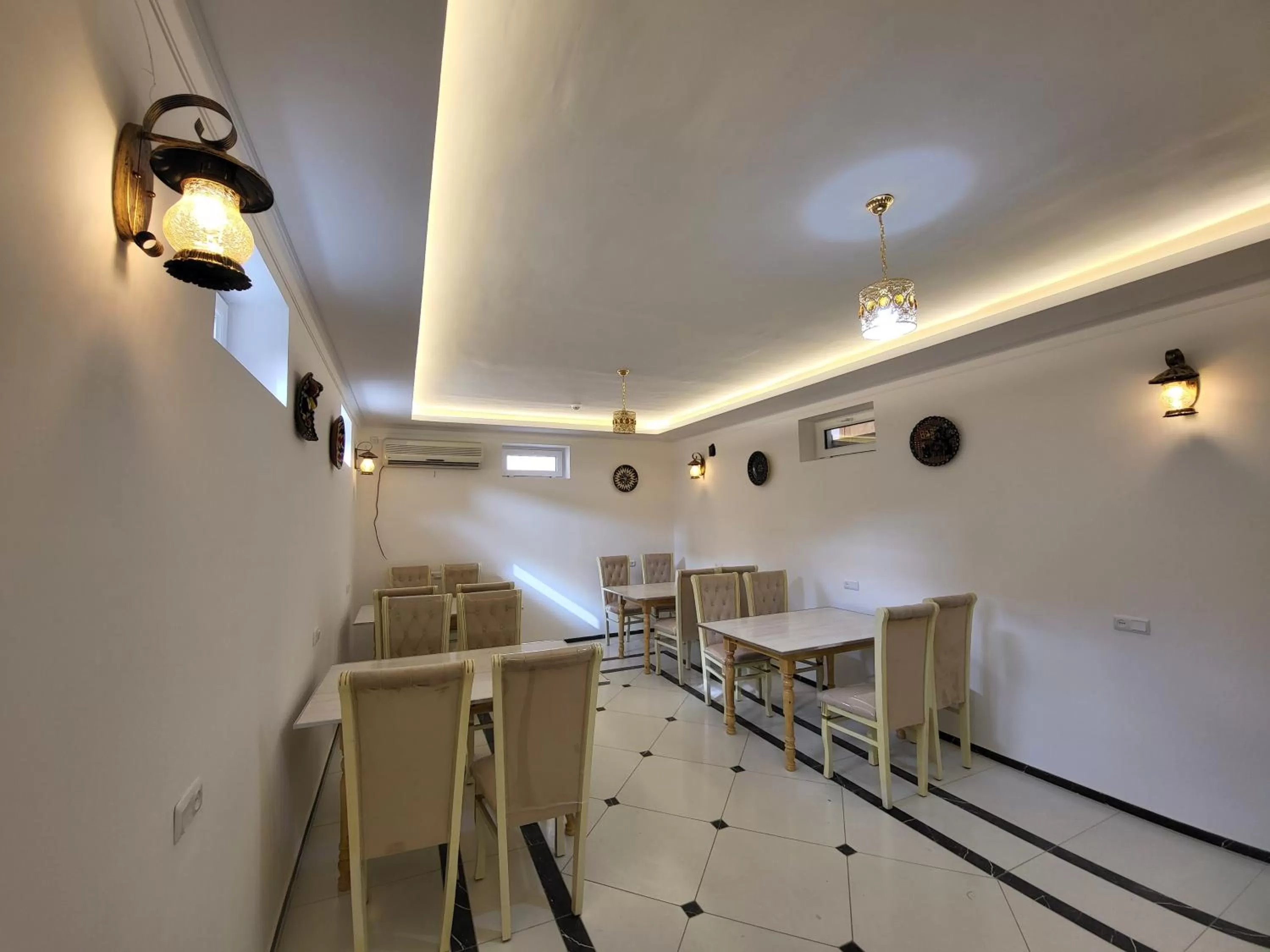 Restaurant/places to eat in Ulli Oy Hotel & Terasse