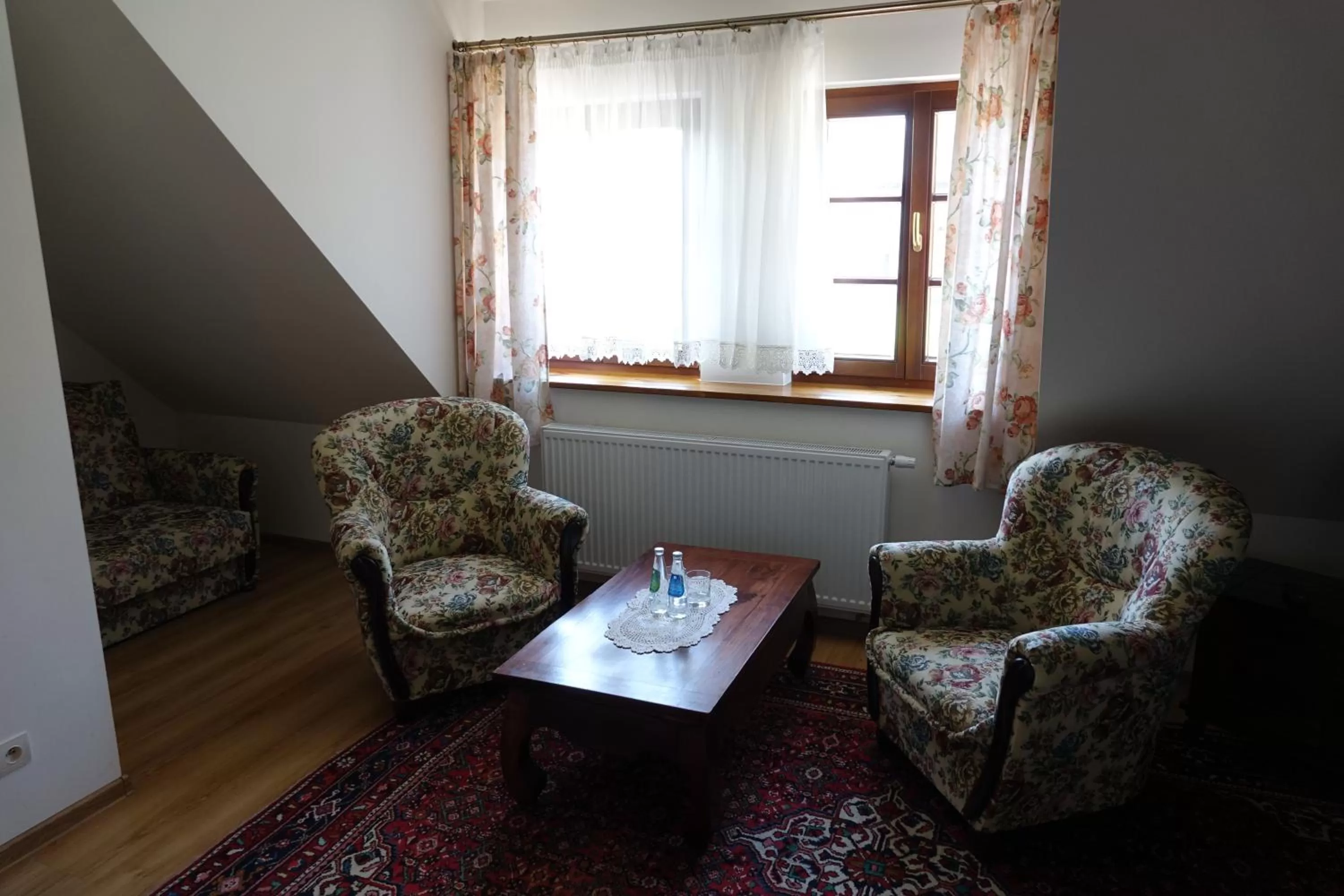 Seating Area in Gościniec Dworski w Ropie