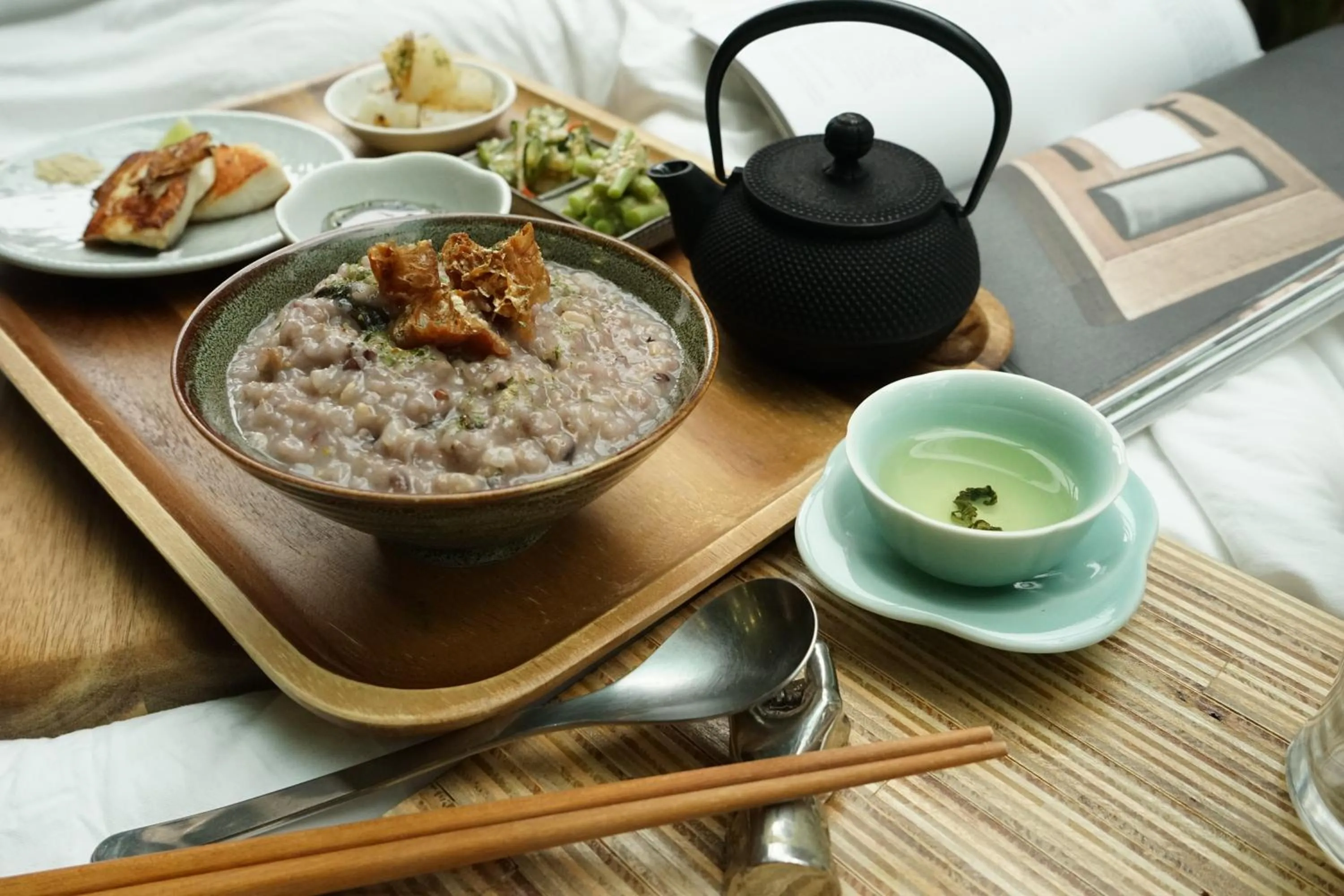 Restaurant/places to eat in NiHao Café Hotel