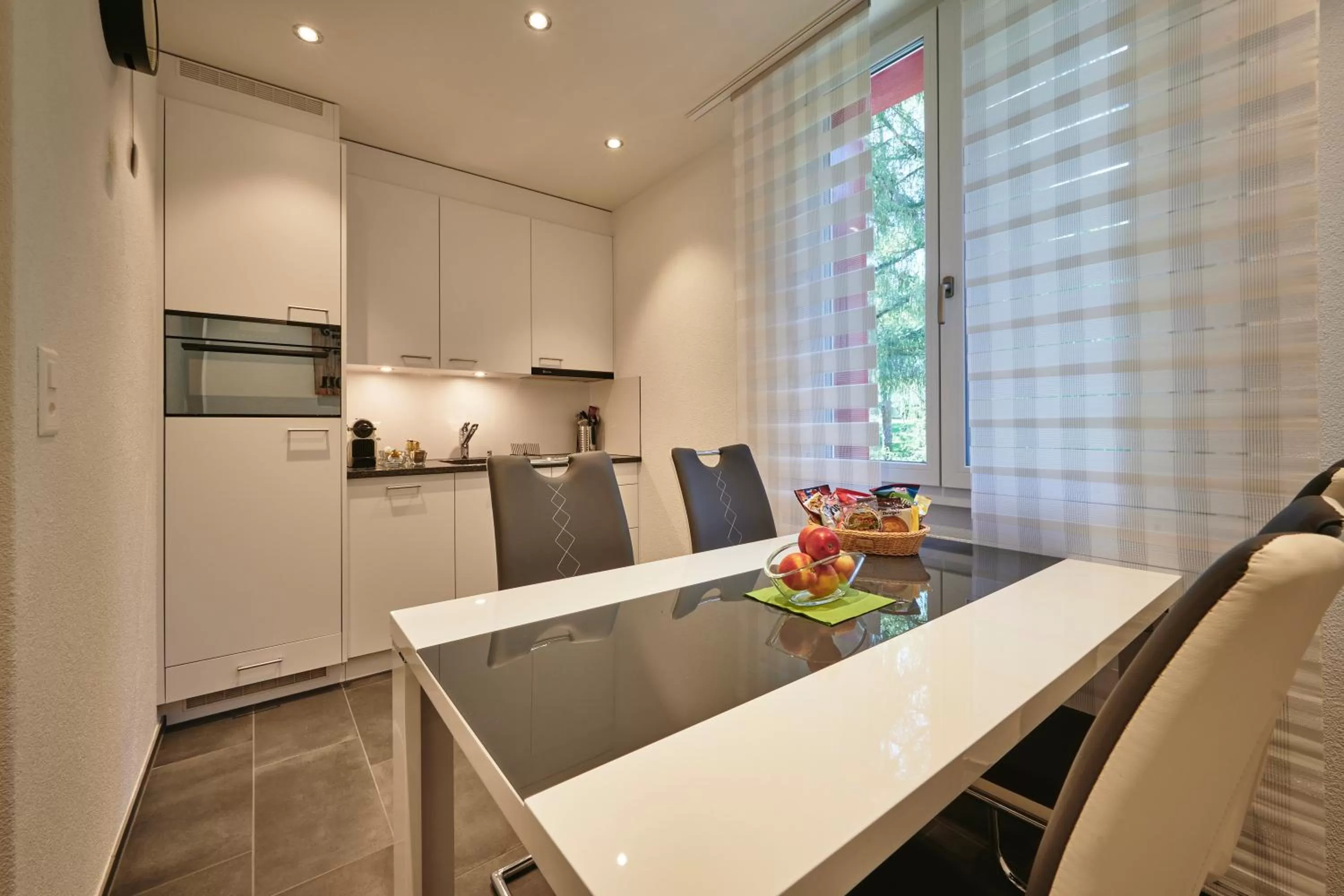 Kitchen or kitchenette in da Maurizio Suites