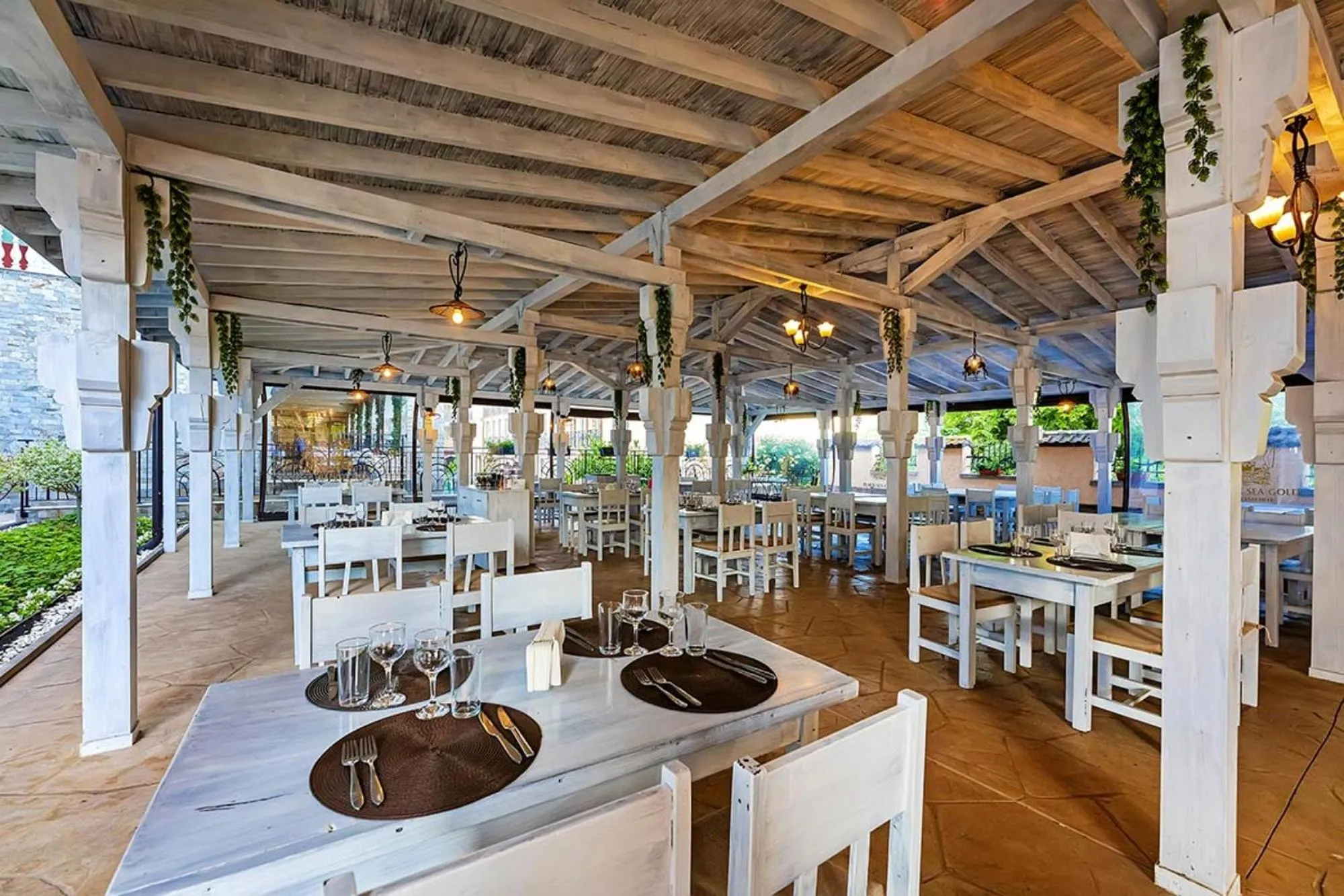 Restaurant/places to eat in Festa Via Pontica