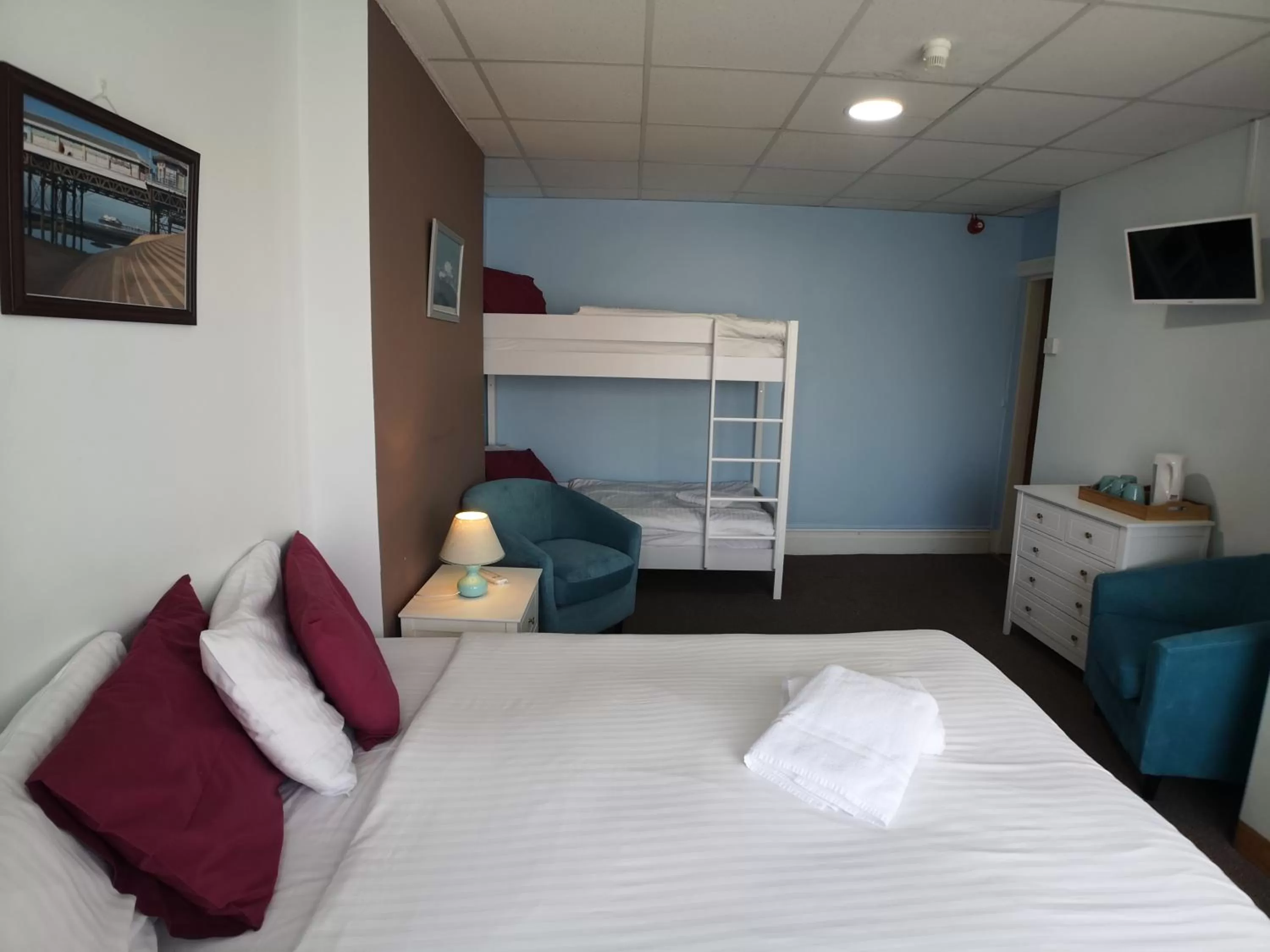 Bed in The Hopton Hotel