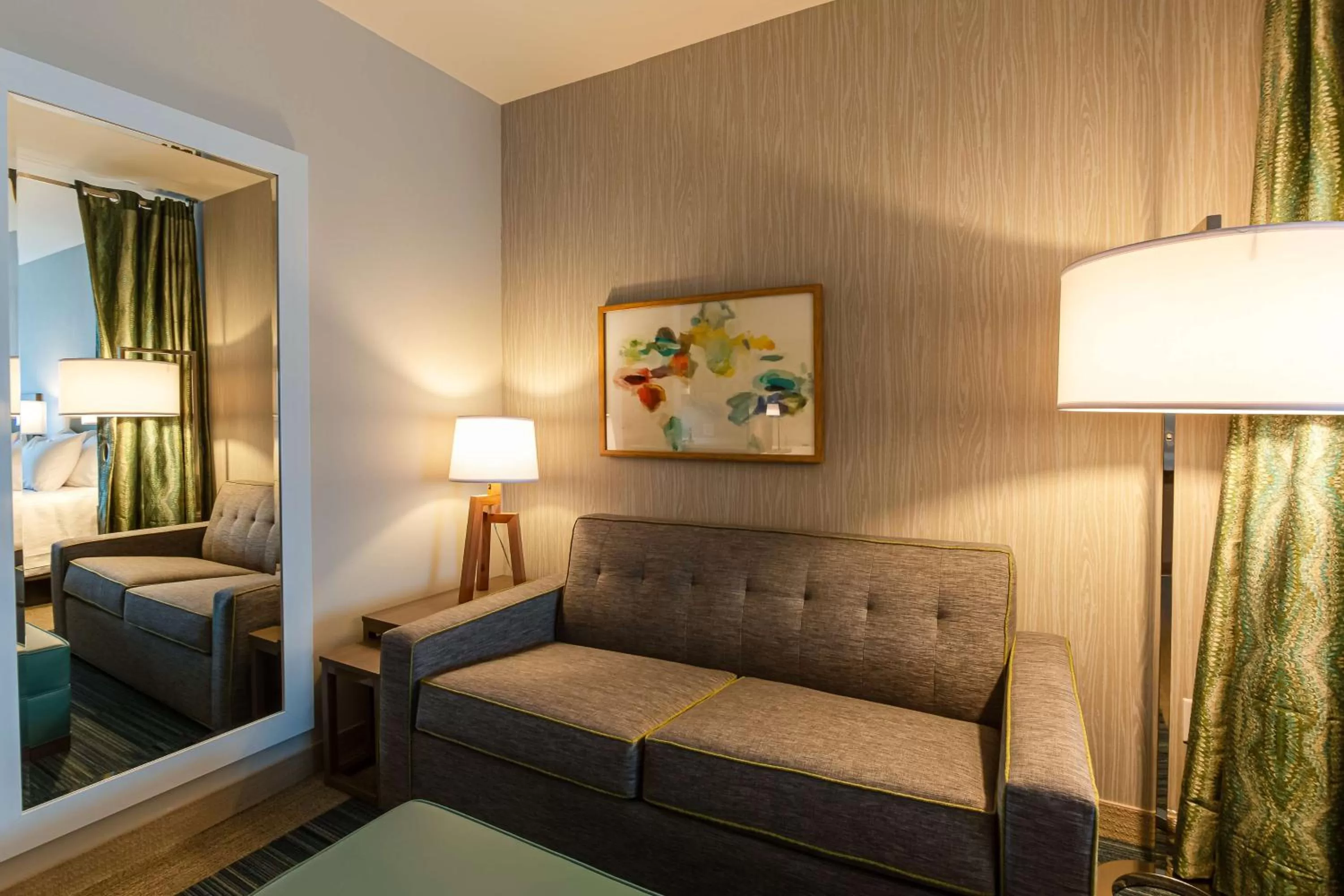 Living room, Bed in Home2 Suites By Hilton Nashville Bellevue