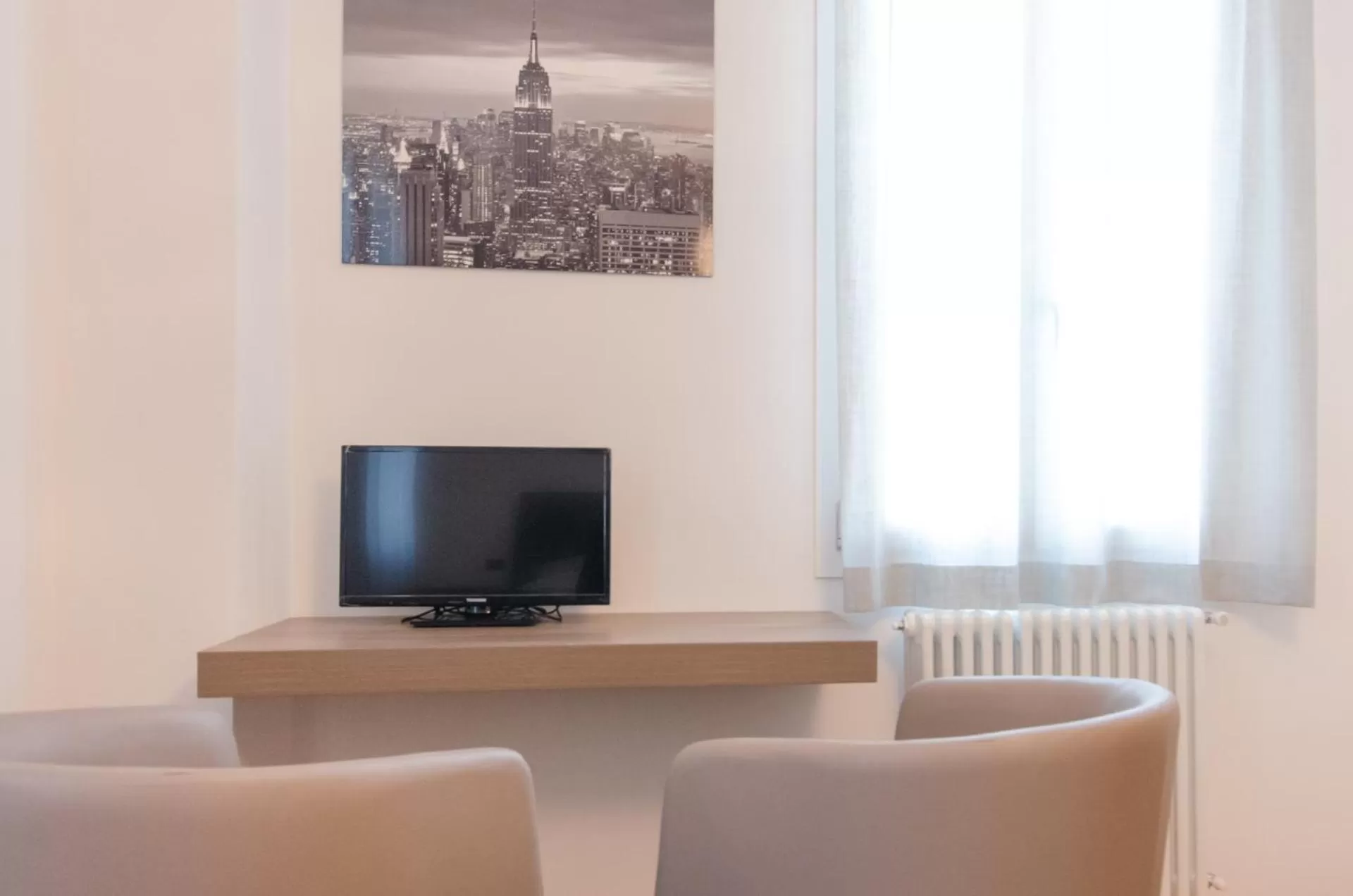 TV/Entertainment Center in Corte Maggiore