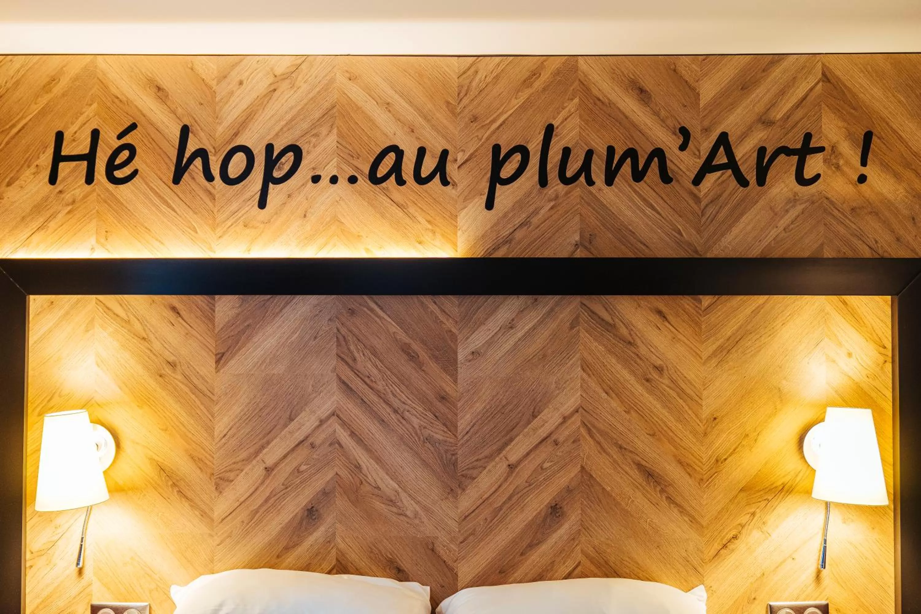 Property logo or sign, Bed in ibis Styles Douai Gare Gayant Expo