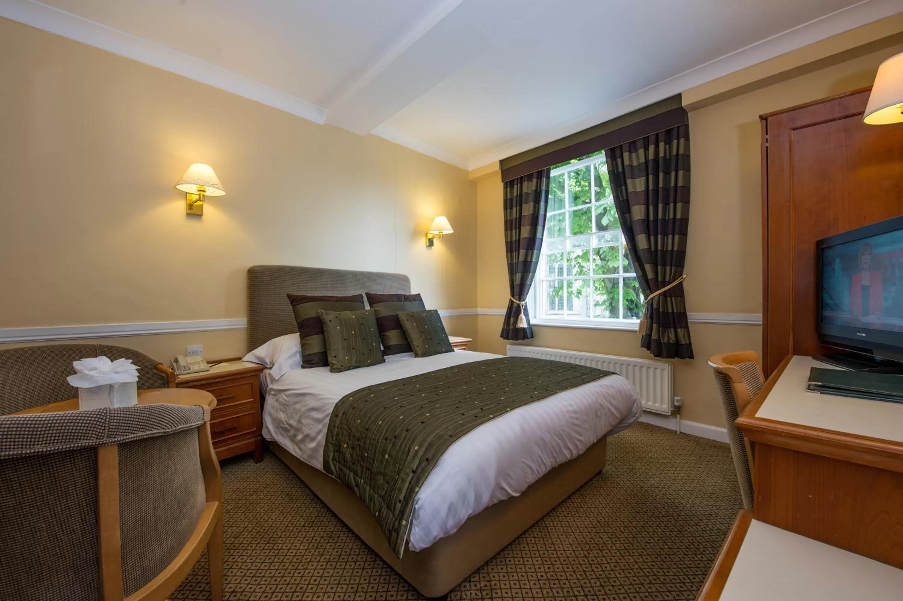 Bed in Prince Rupert Hotel