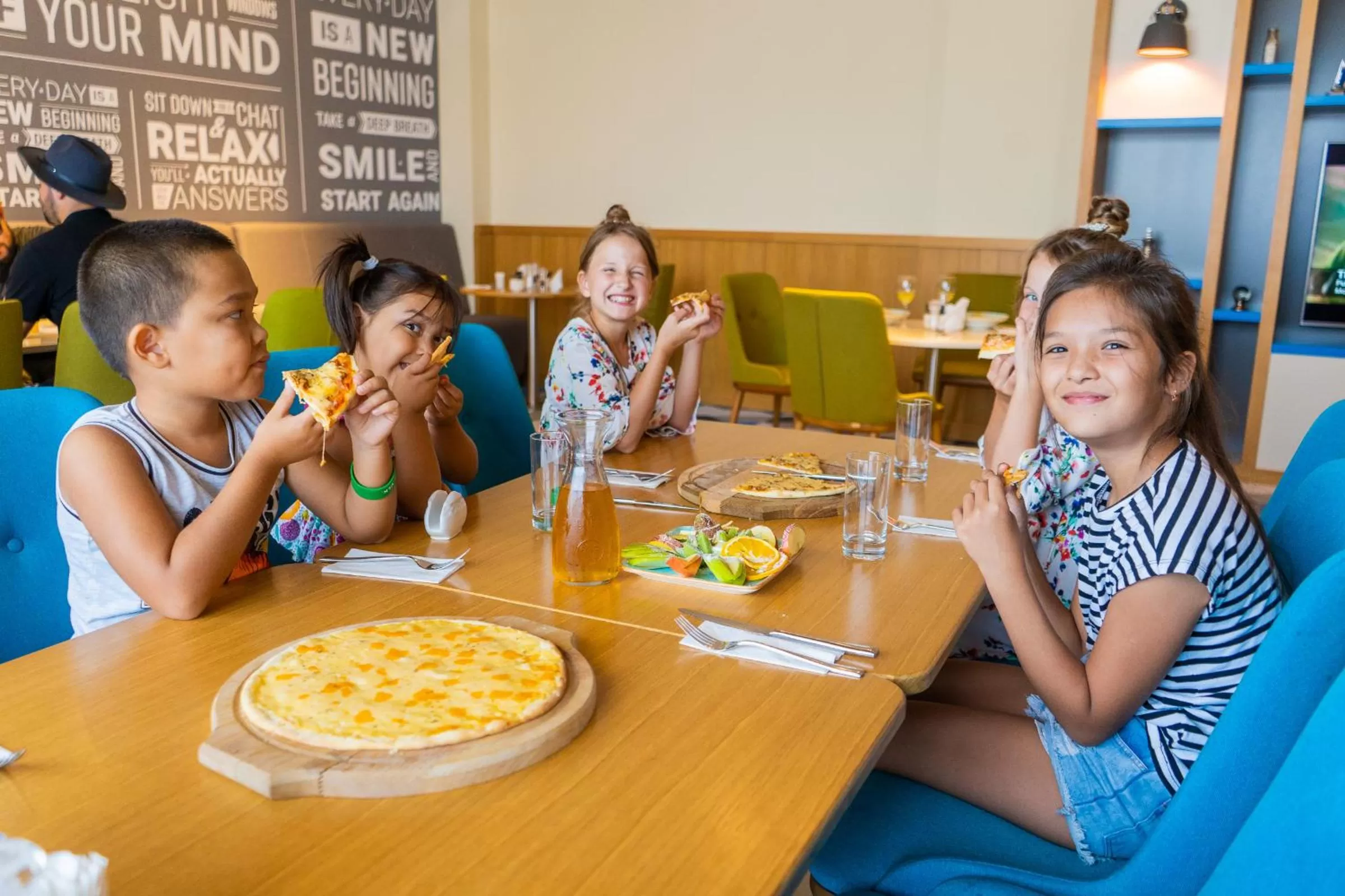 Restaurant/places to eat in Holiday Inn - Aktau - Seaside by IHG