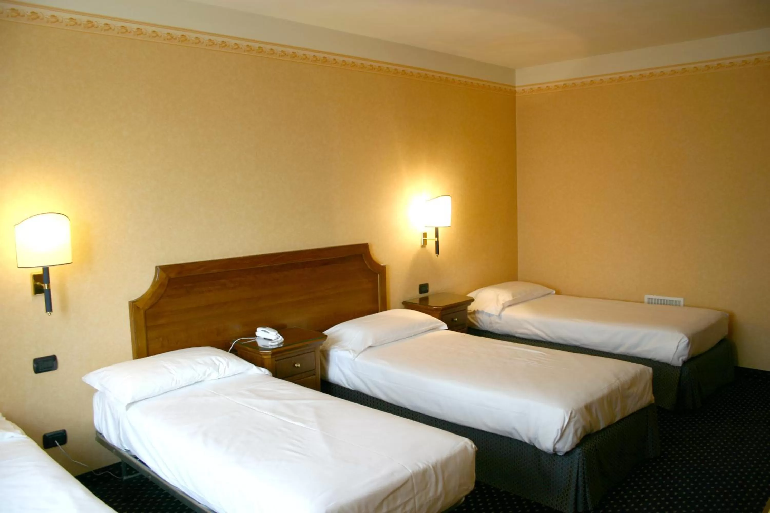 Photo of the whole room, Bed in Hotel Don Carlo