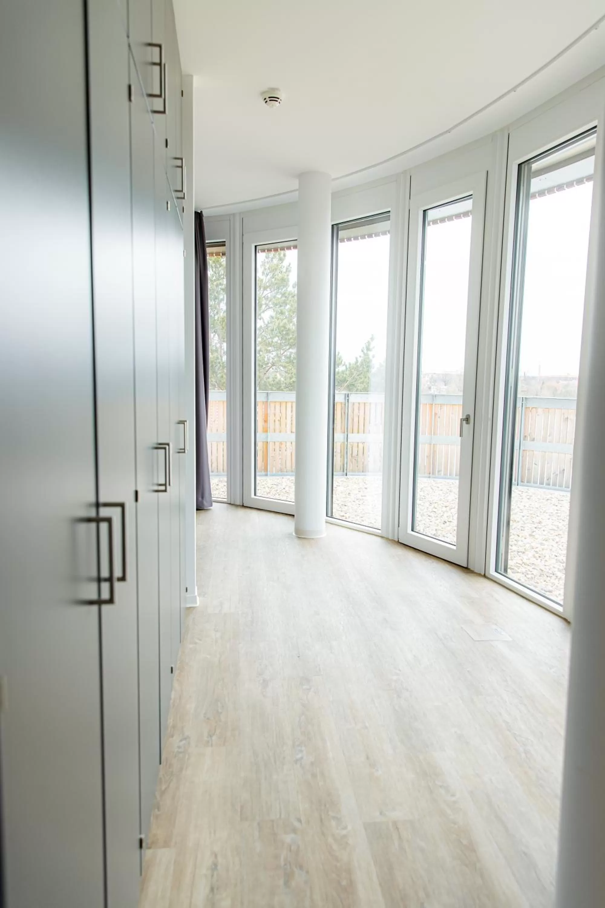 wardrobe in Das ELB Boardinghouse Hotel Restaurant