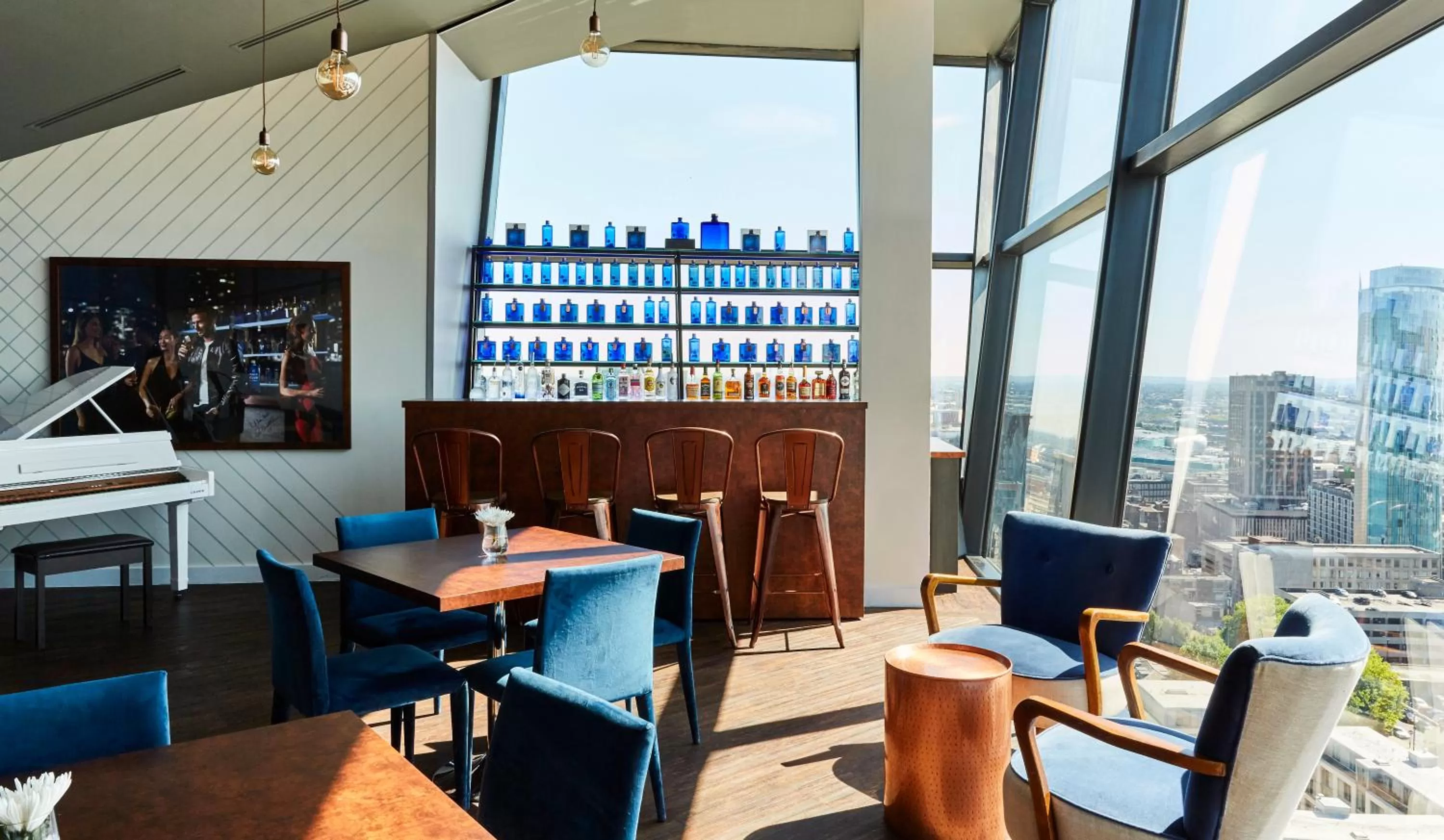 Lounge or bar in The Cube Hotel Birmingham