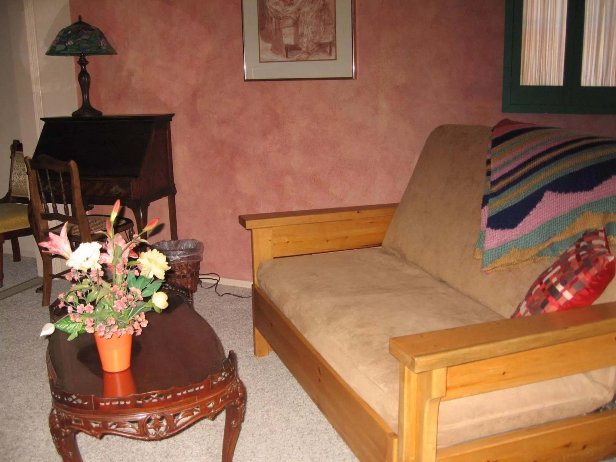 Seating area in Mon Ami Bed and Breakfast