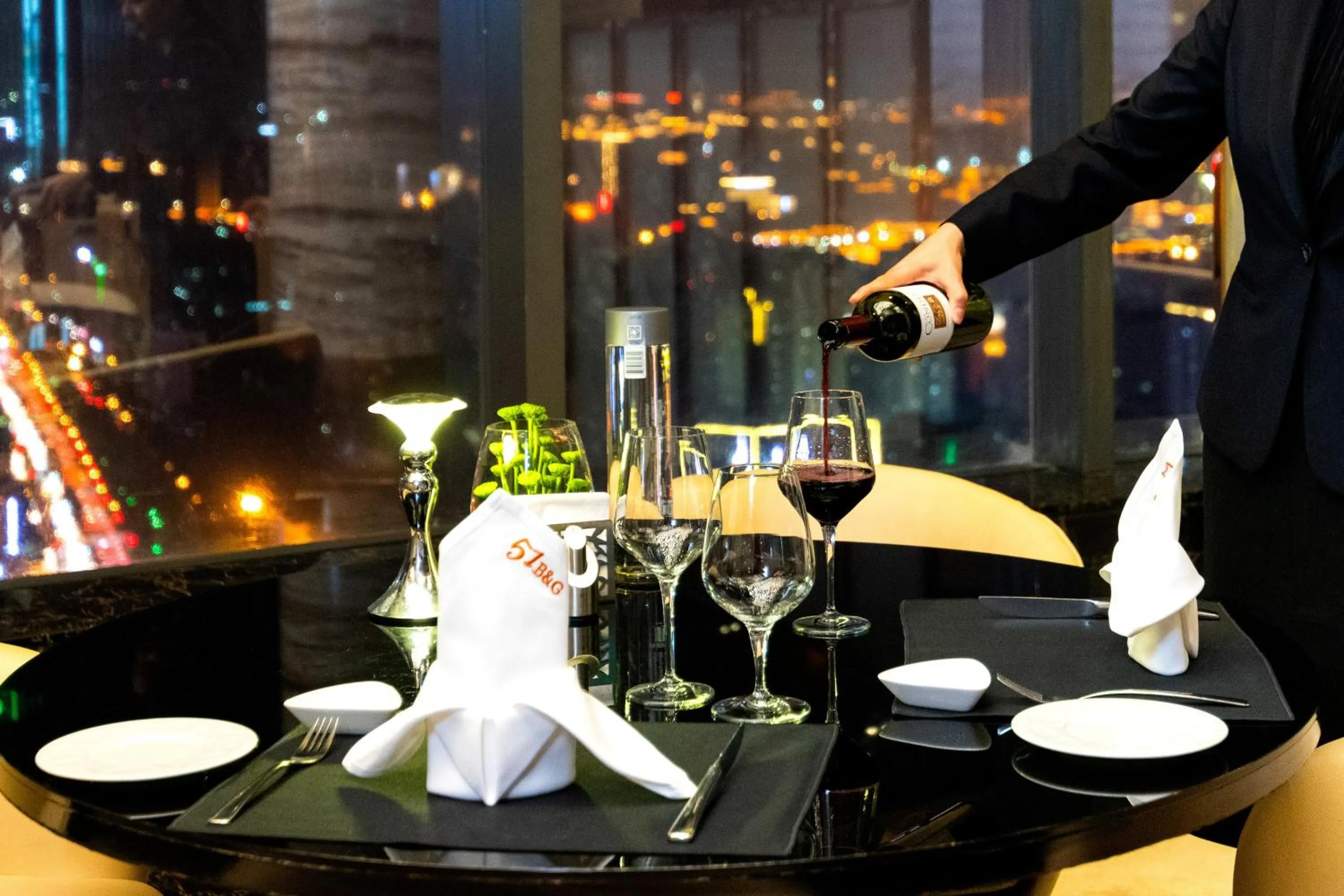 Restaurant/places to eat in Crowne Plaza Xi'an by IHG