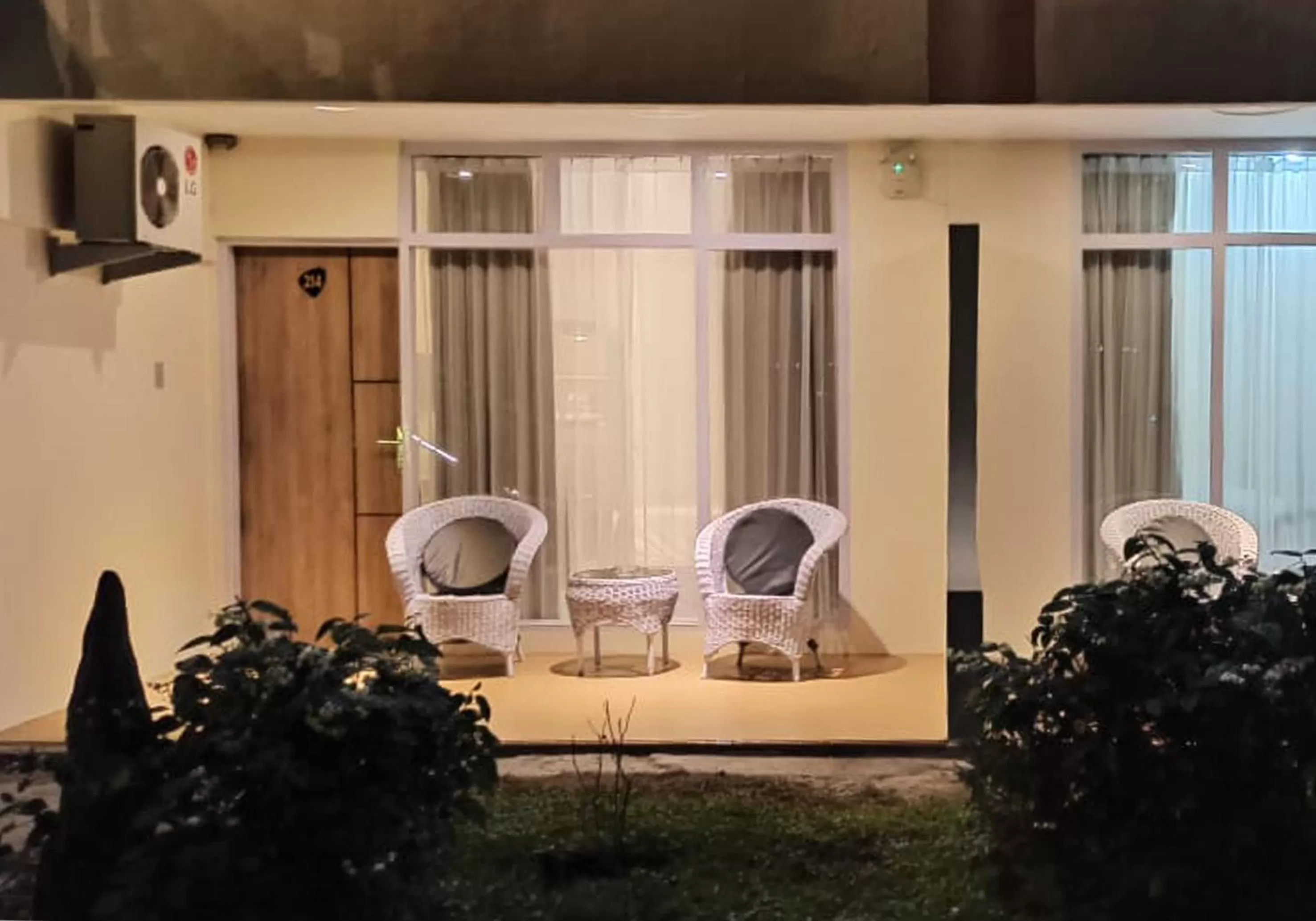 Property building in Khas Parapat