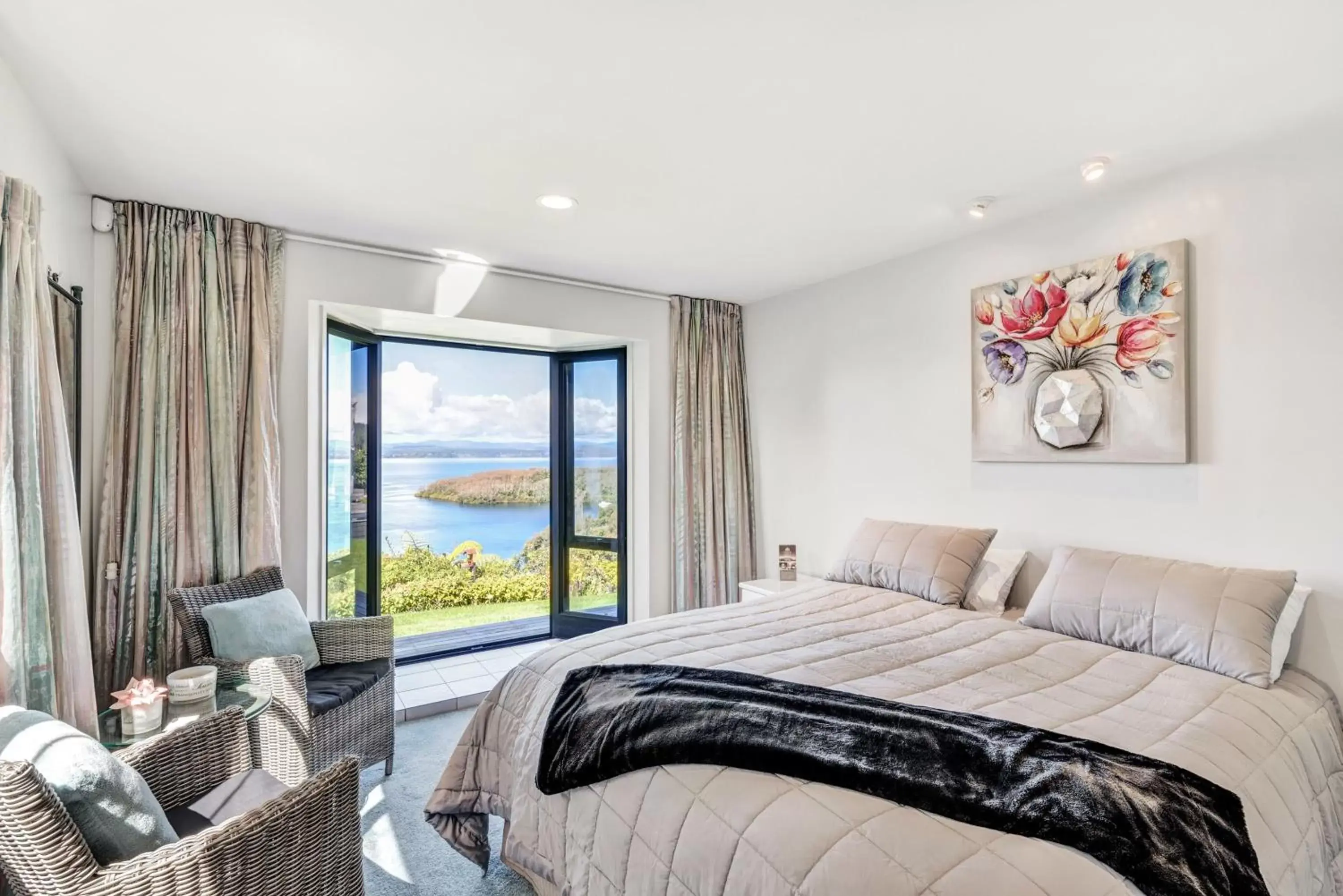 Acacia Rooms in Serenity On Wakeman Acacia Rooms in Serenity On Wakeman