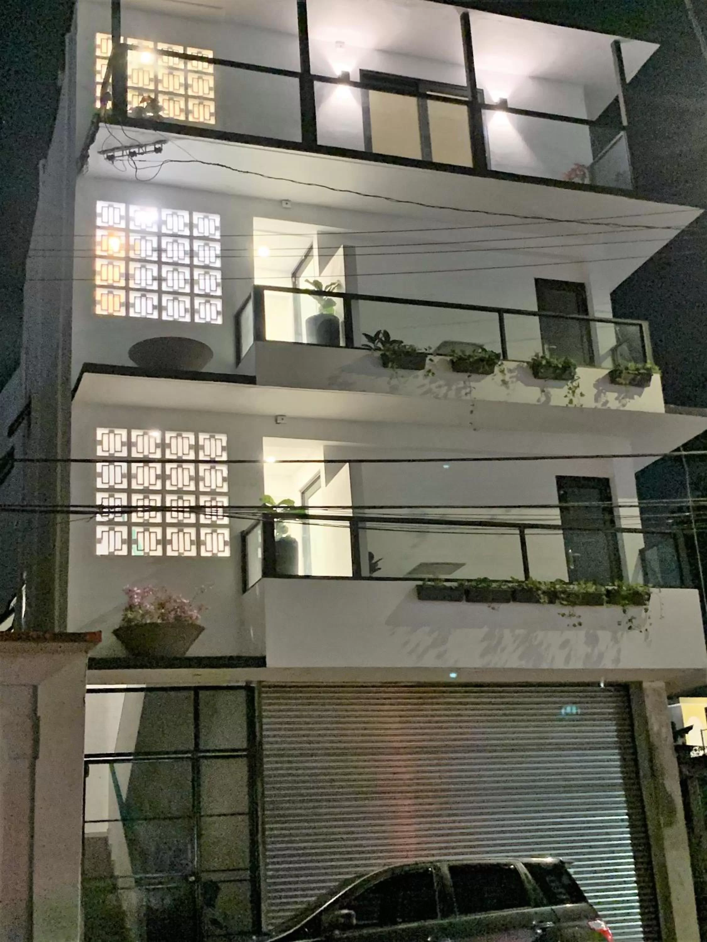 Property building in La Calma Poshtel