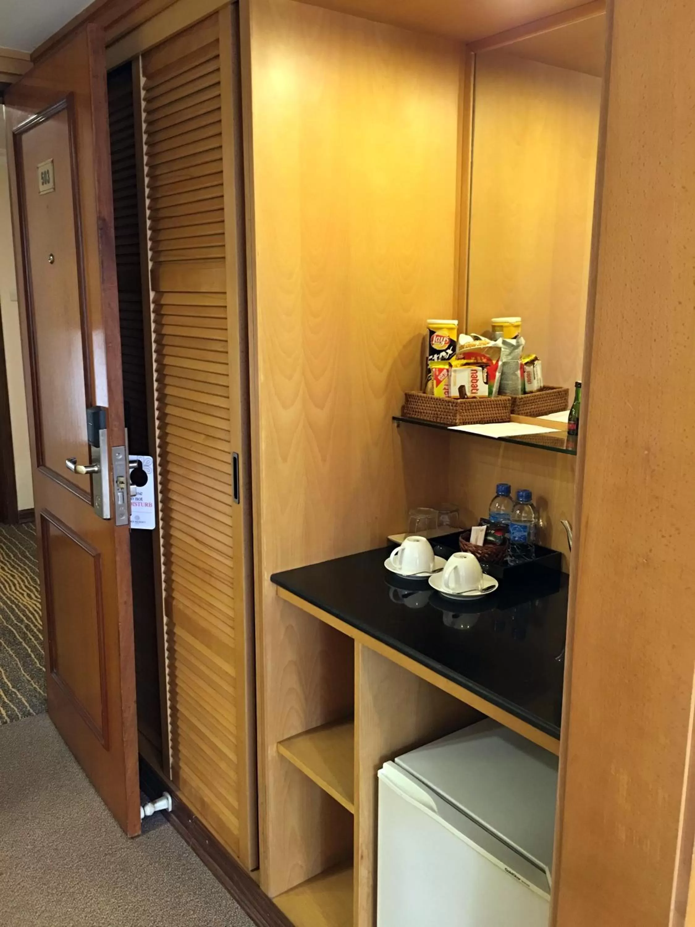 Coffee/tea facilities in Mon Regency Hotel