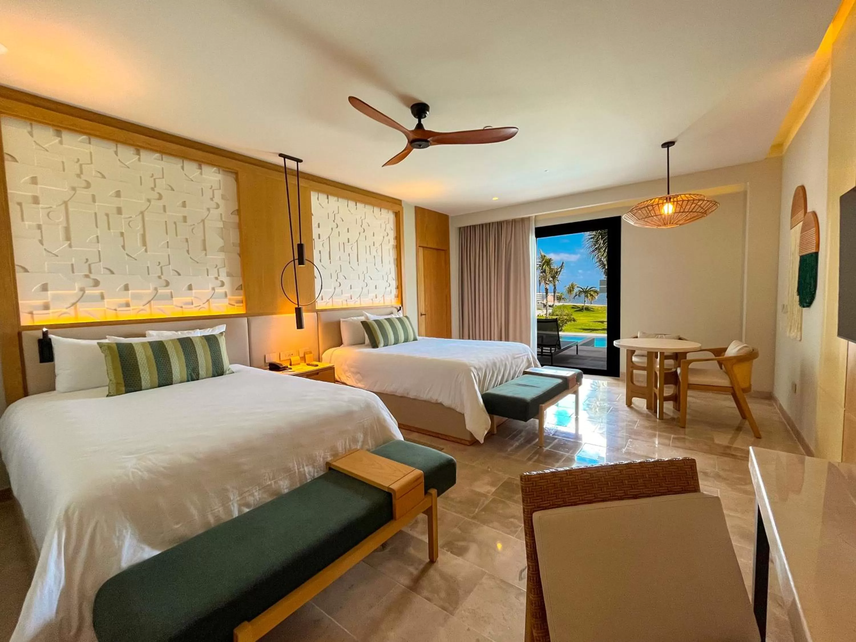 Photo of the whole room, Bed in Haven Riviera Cancun - All Inclusive - Adults Only