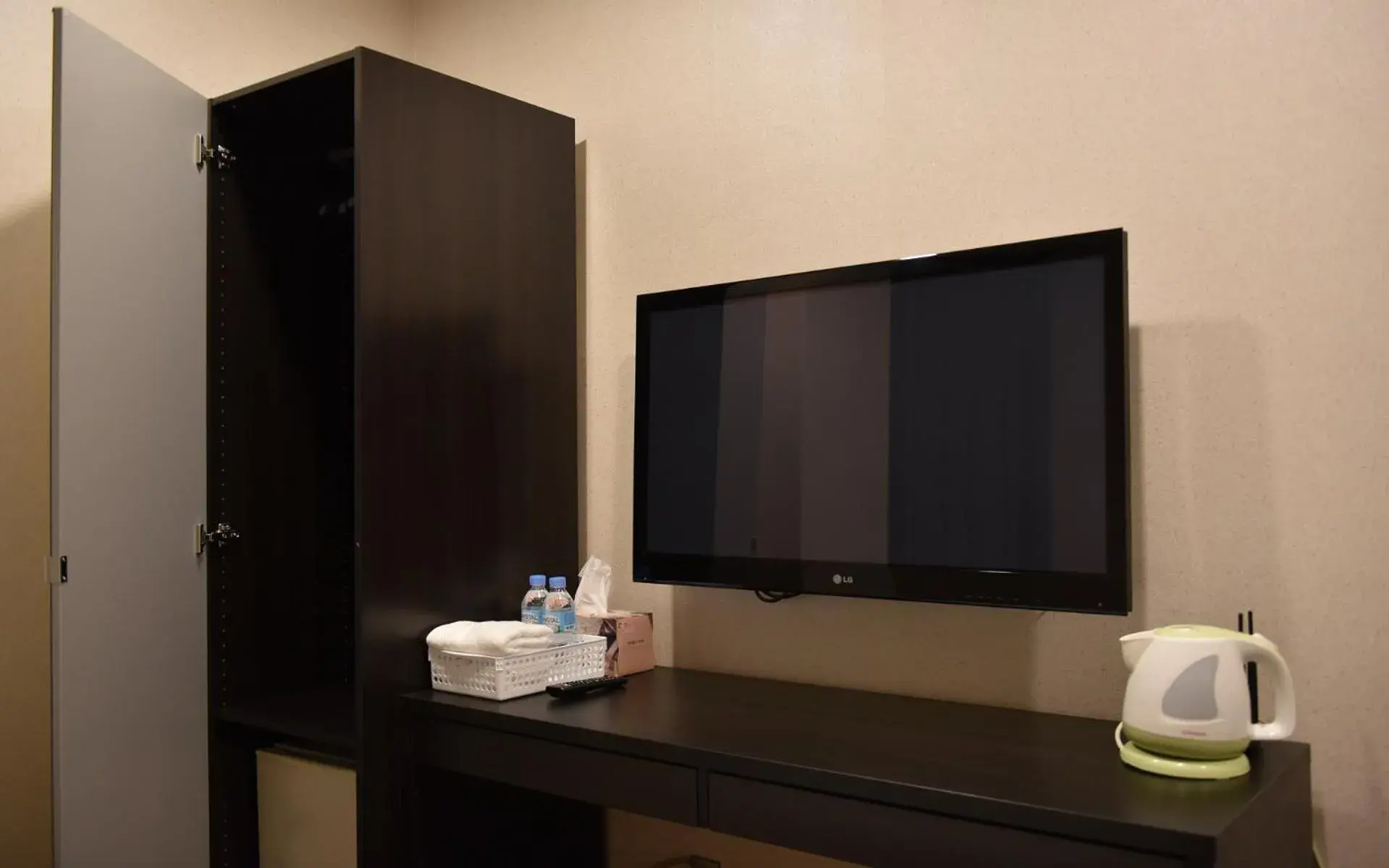 Double Room in Soosong Guesthouse Double Room in Soosong Guesthouse