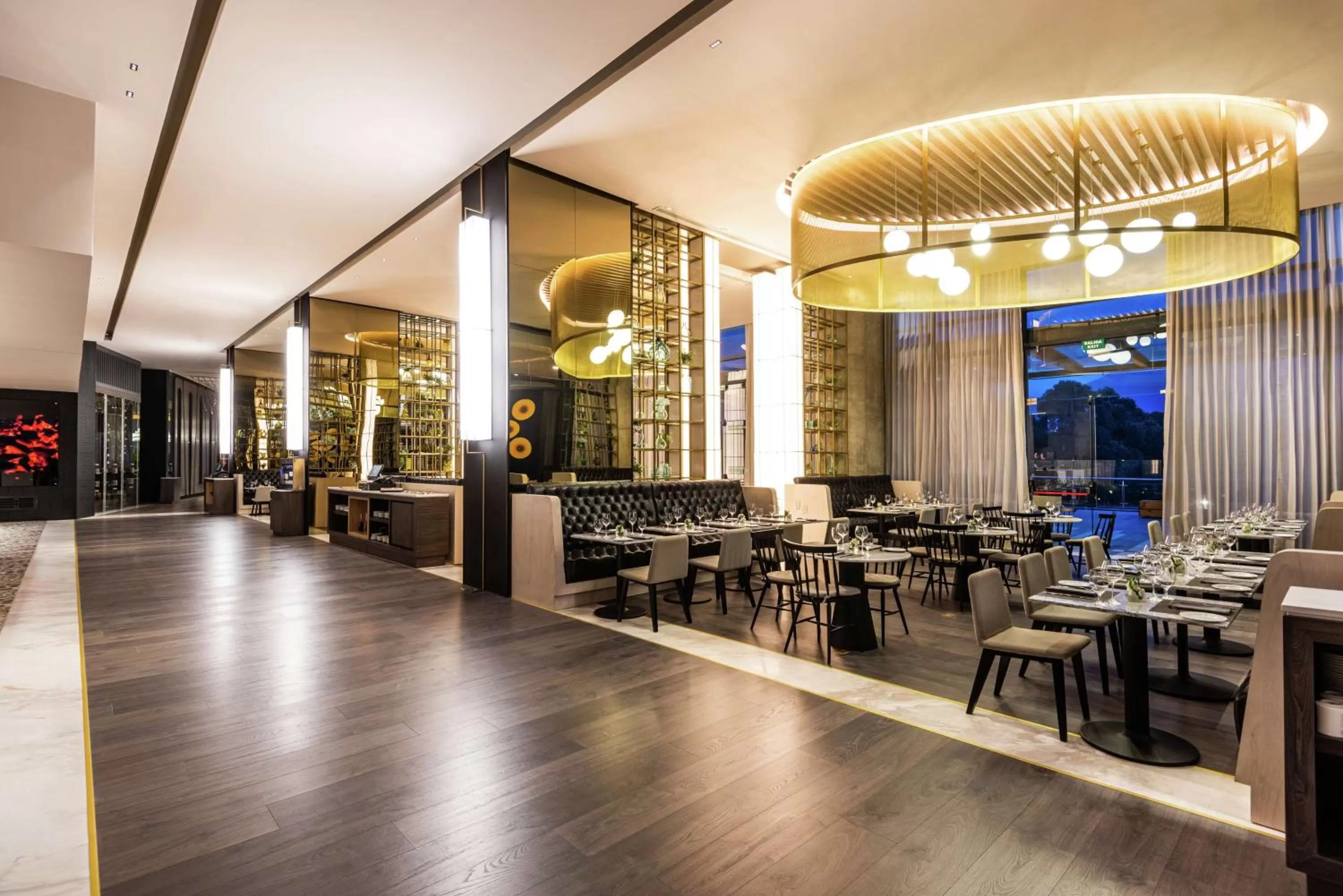 Restaurant/places to eat in Hilton Bogota Corferias