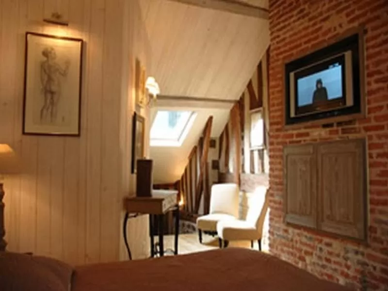 Photo of the whole room in Au Grey d'Honfleur