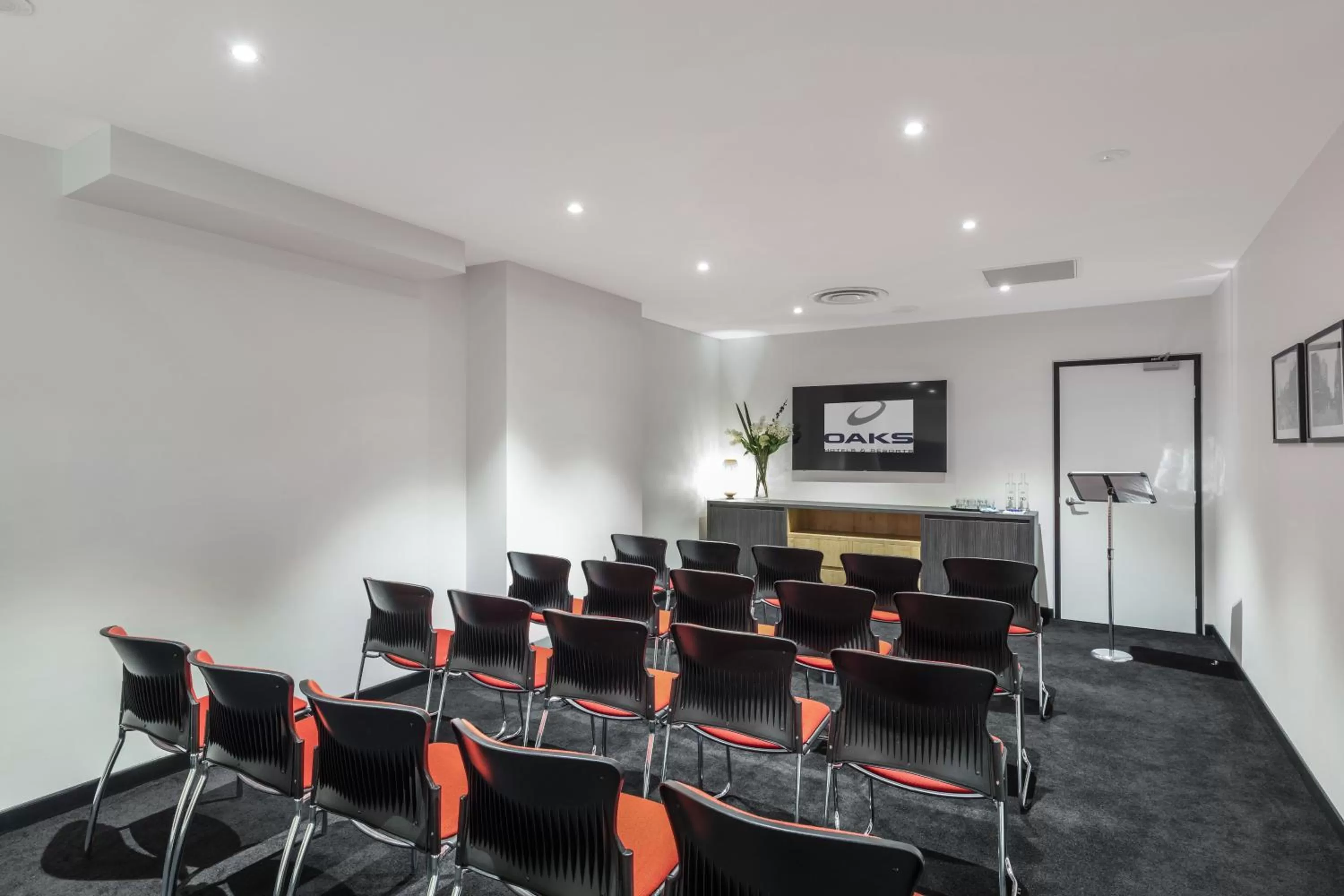 Meeting/conference room in Oaks Adelaide Embassy Suites