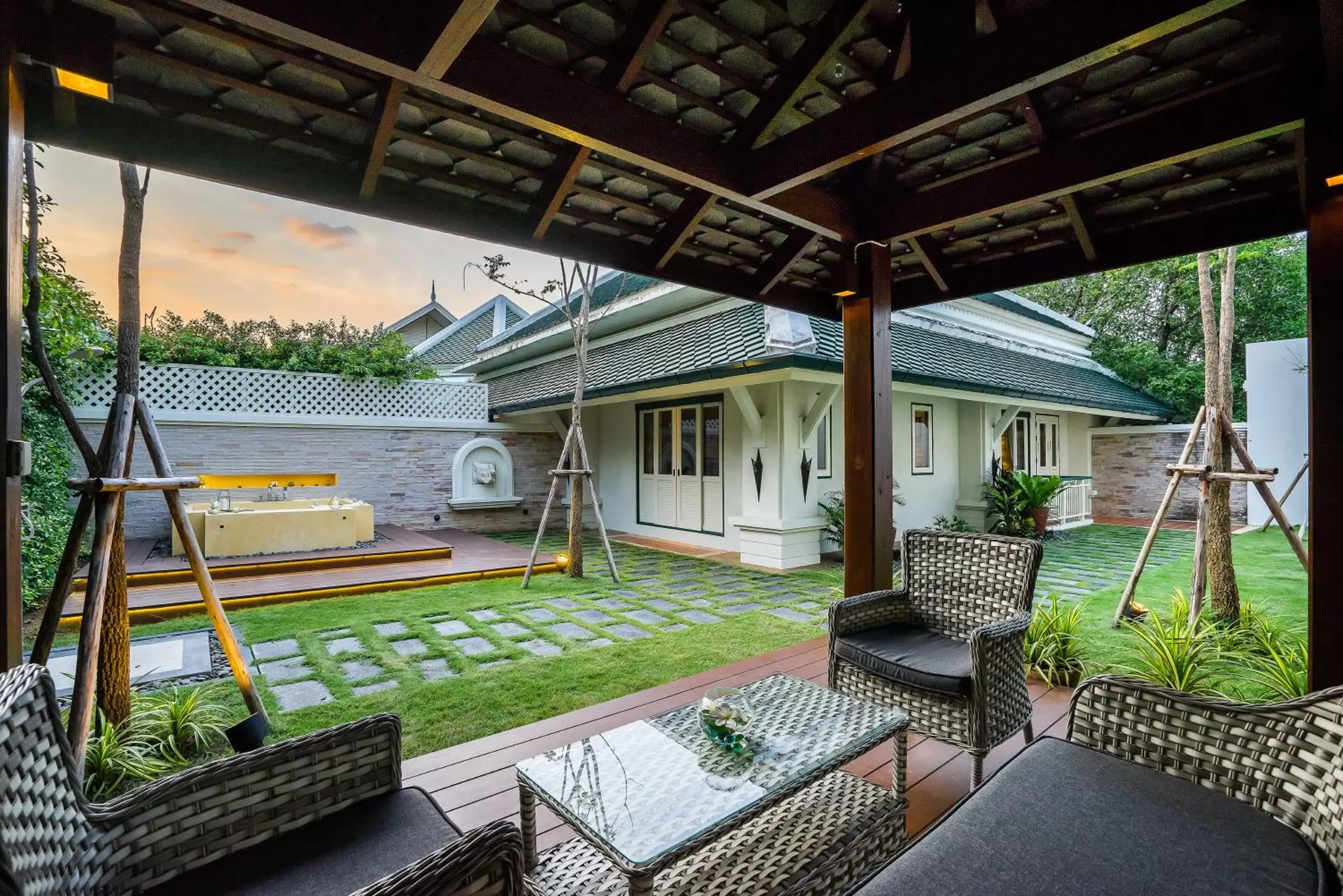 Courtyard Villa in Kalanan Riverside Resort Courtyard Villa in Kalanan Riverside Resort