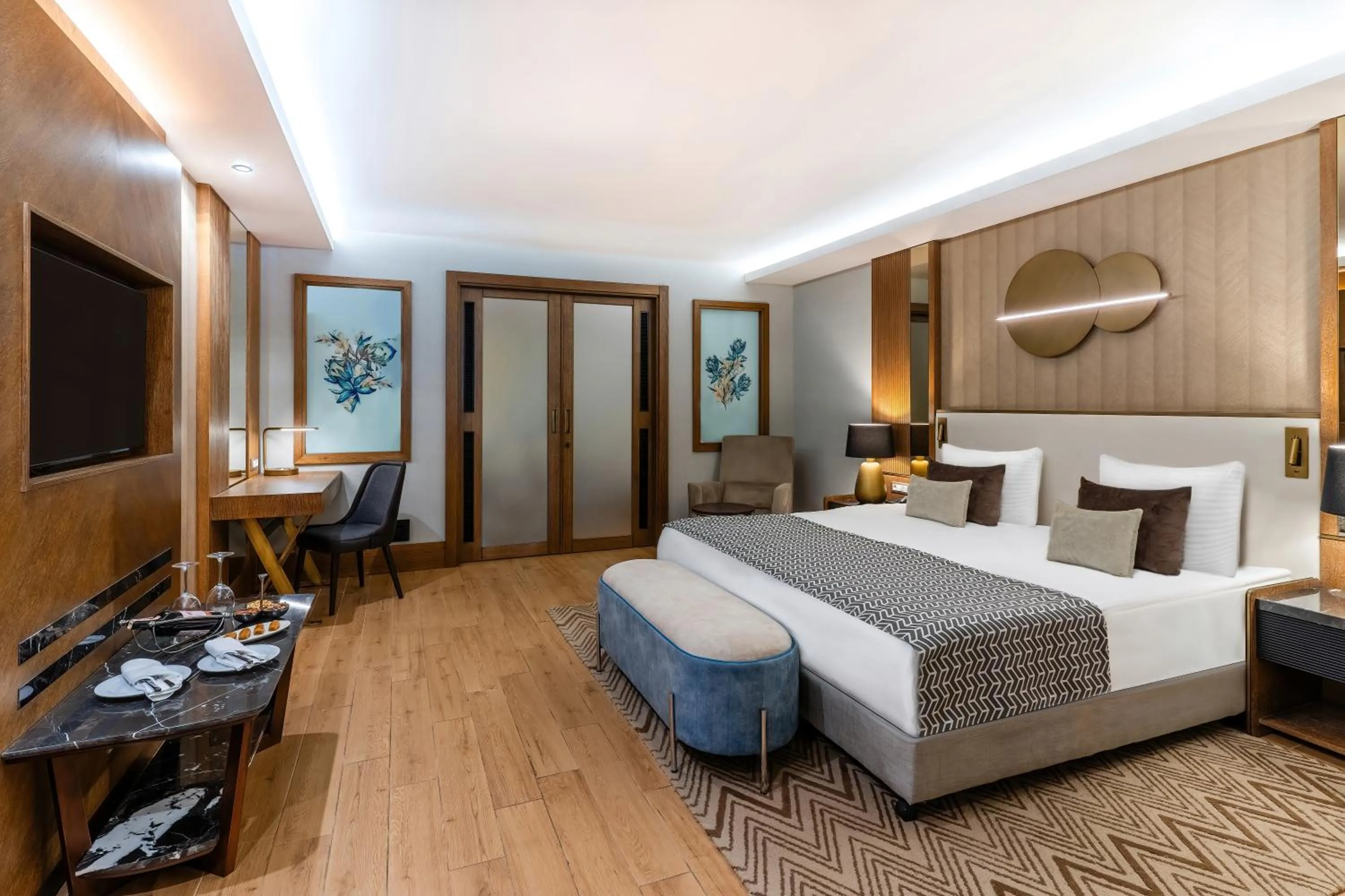 Photo of the whole room, Bed in Susesi Luxury Resort