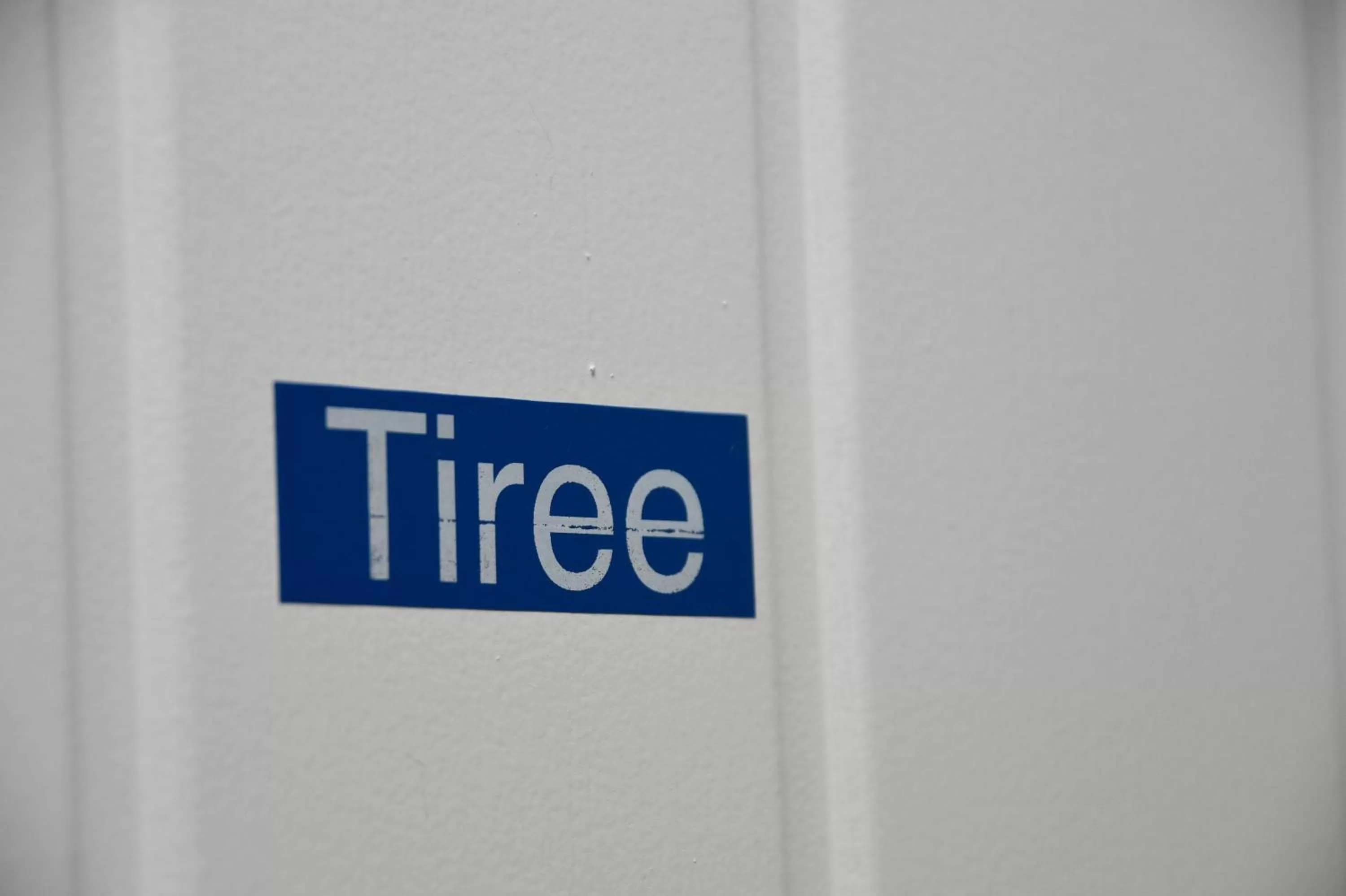 Text overlay in Fairhaven, Oban Town Centre