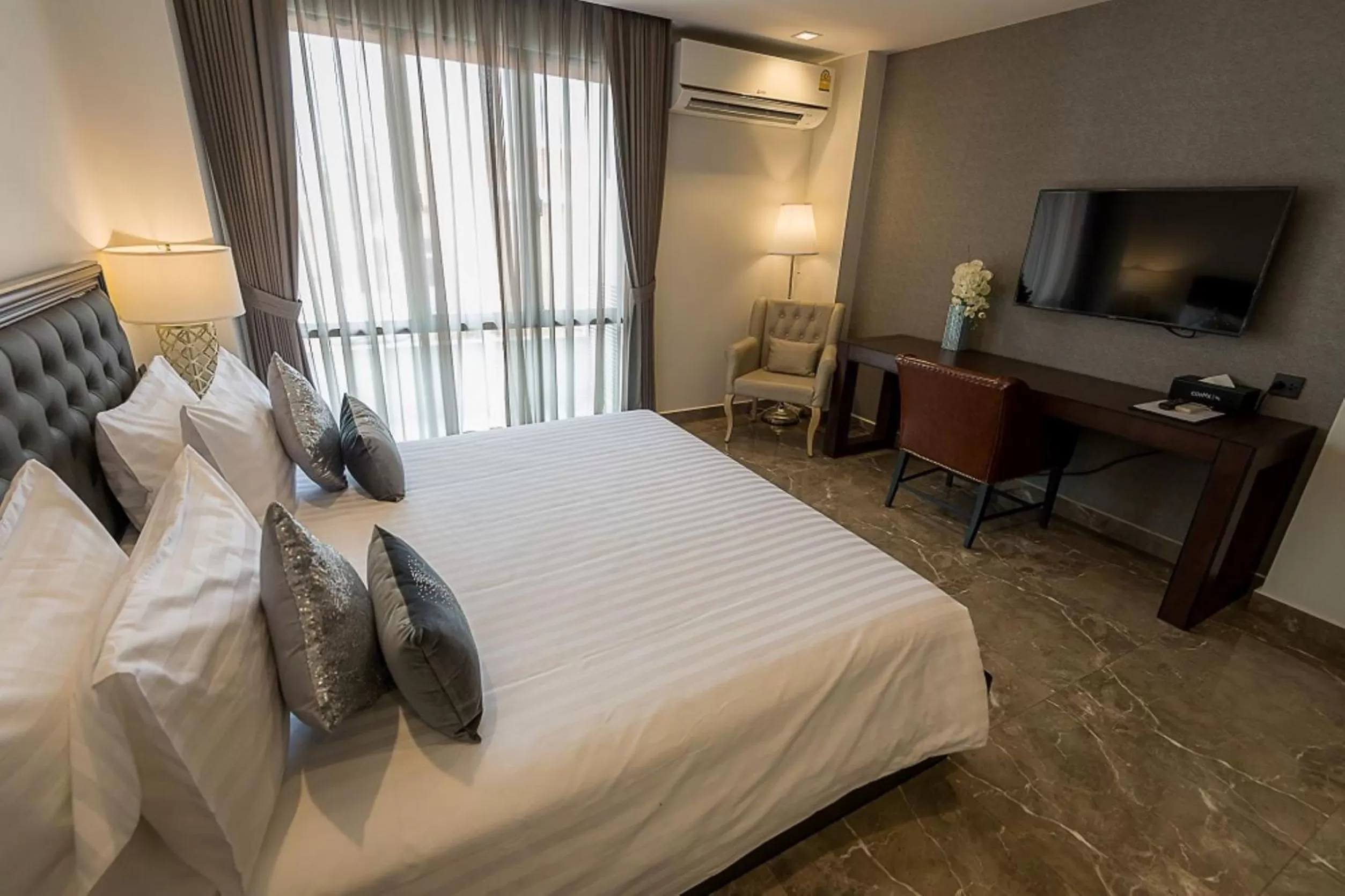 Bedroom, Bed in SN Connx - SHA Plus