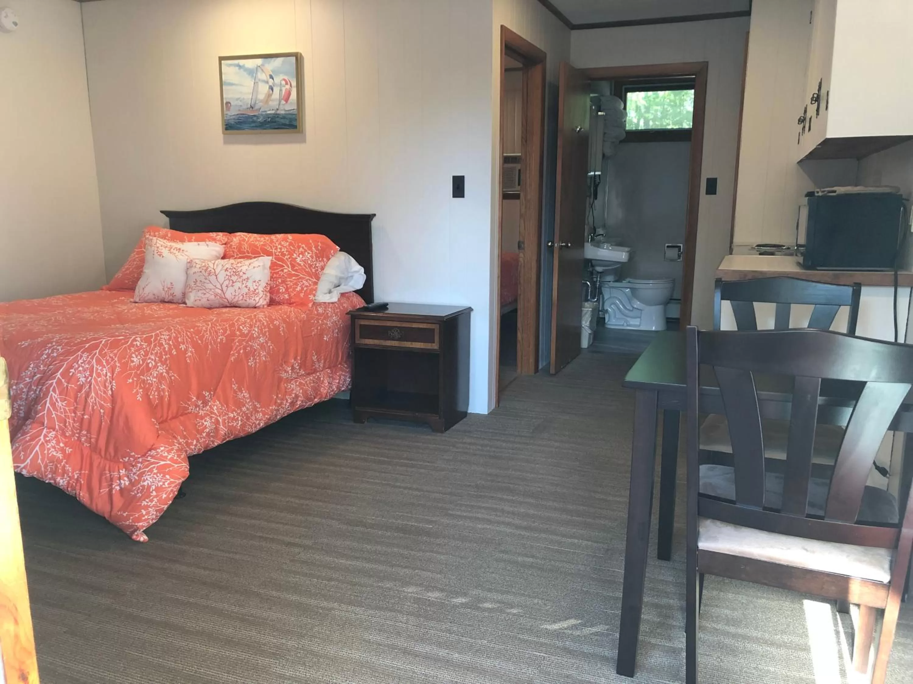 Room 19 - Double Room with Kitchenette & Private Bedroom in Marcotte Motor Court