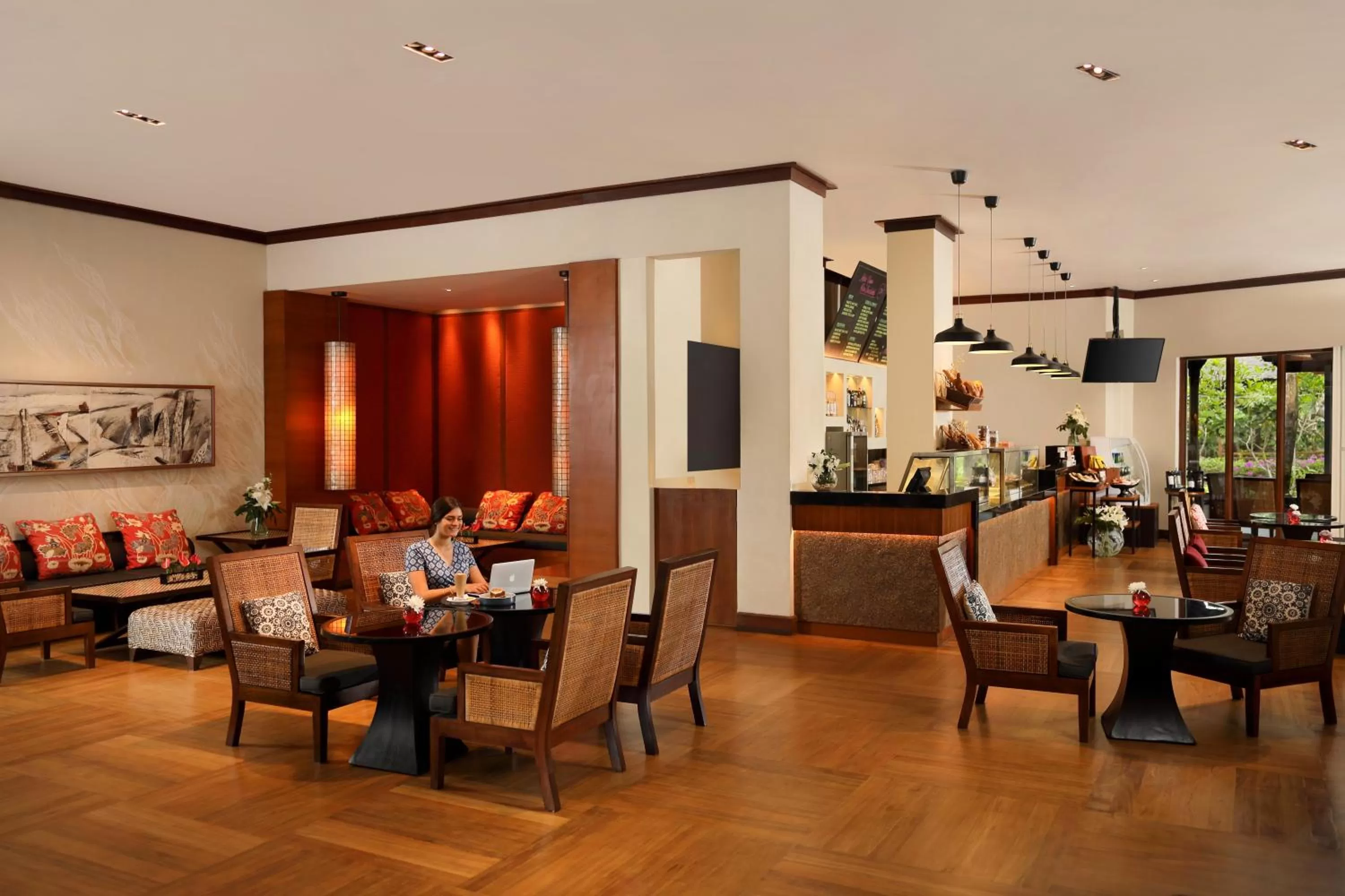 Restaurant/places to eat in Padma Resort Legian