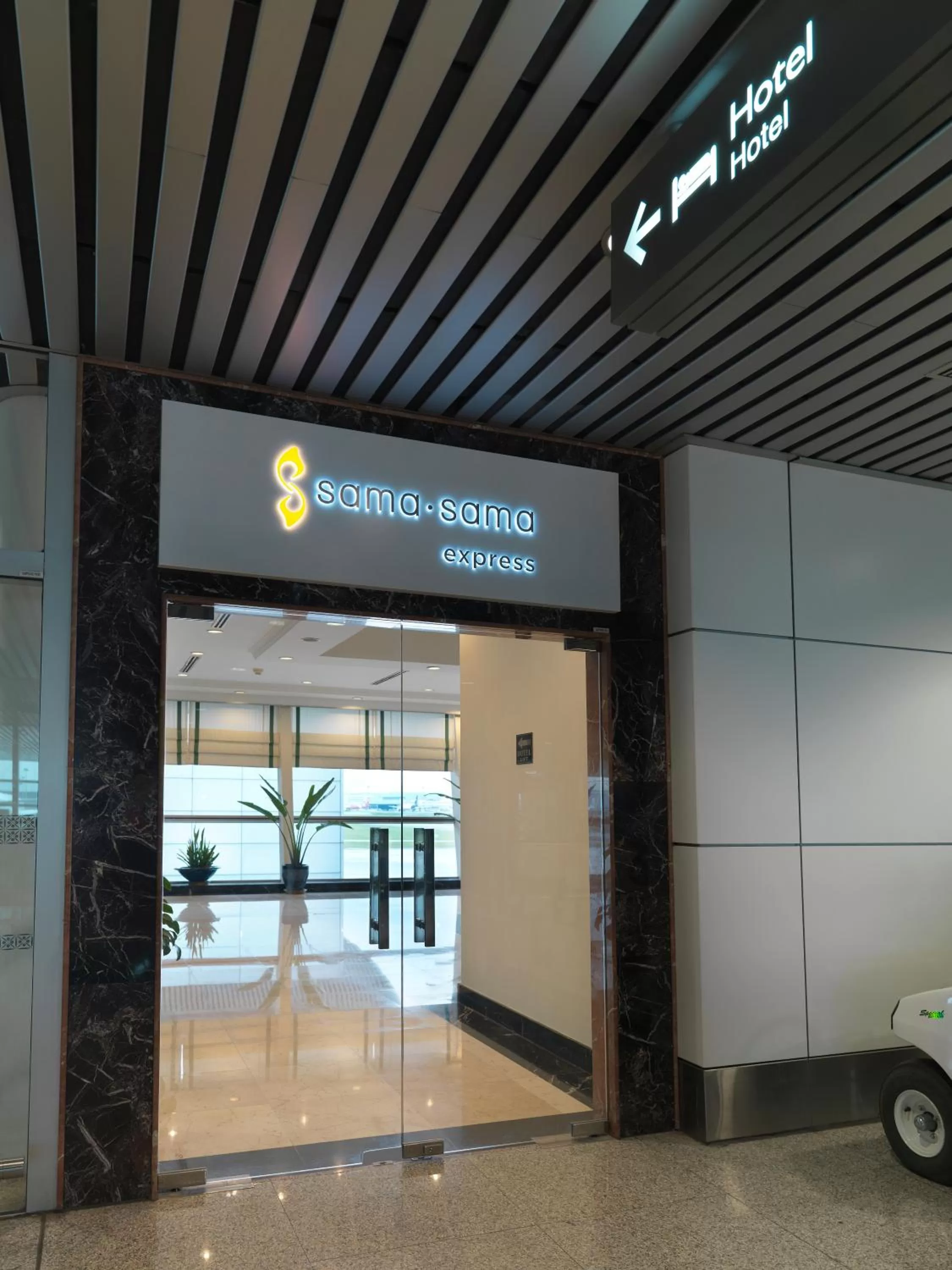 Facade/entrance in Sama-Sama Express KLIA Terminal 1 - Airside Transit Hotel