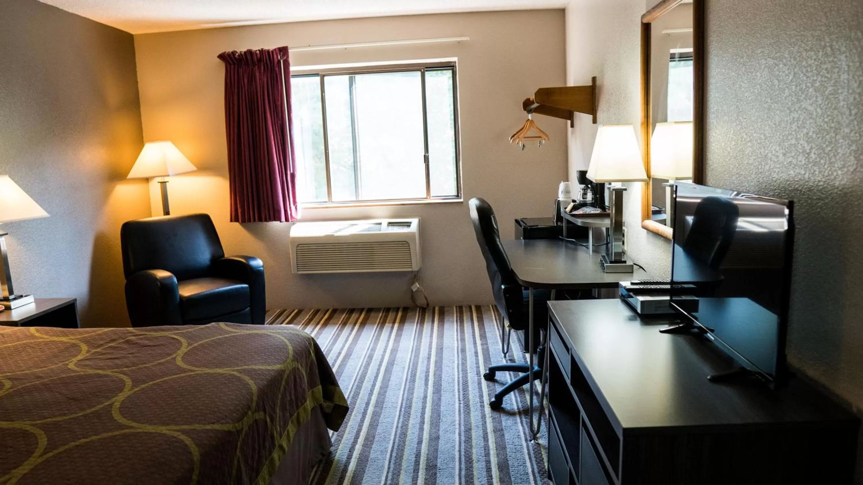 Bed in Super 8 by Wyndham Groton