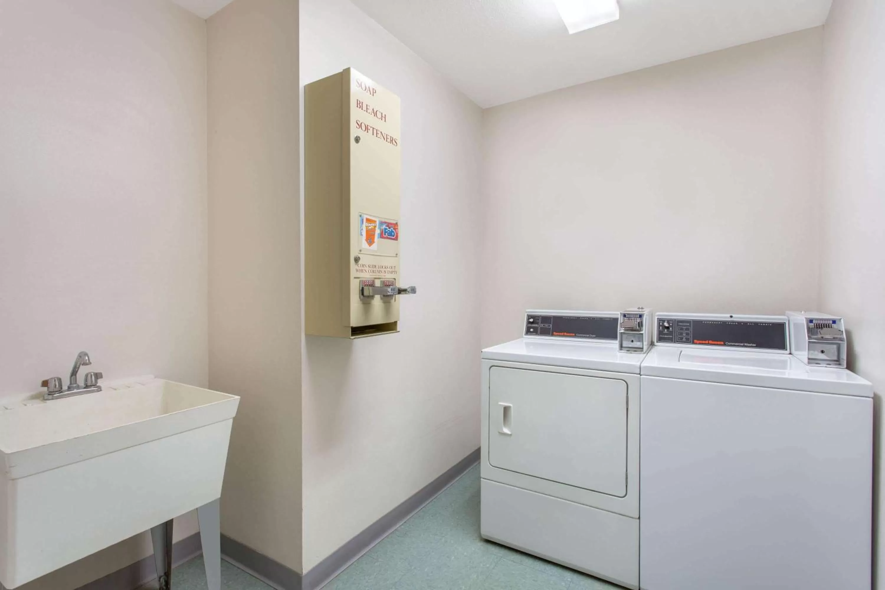 On site in Super 8 by Wyndham Bedford