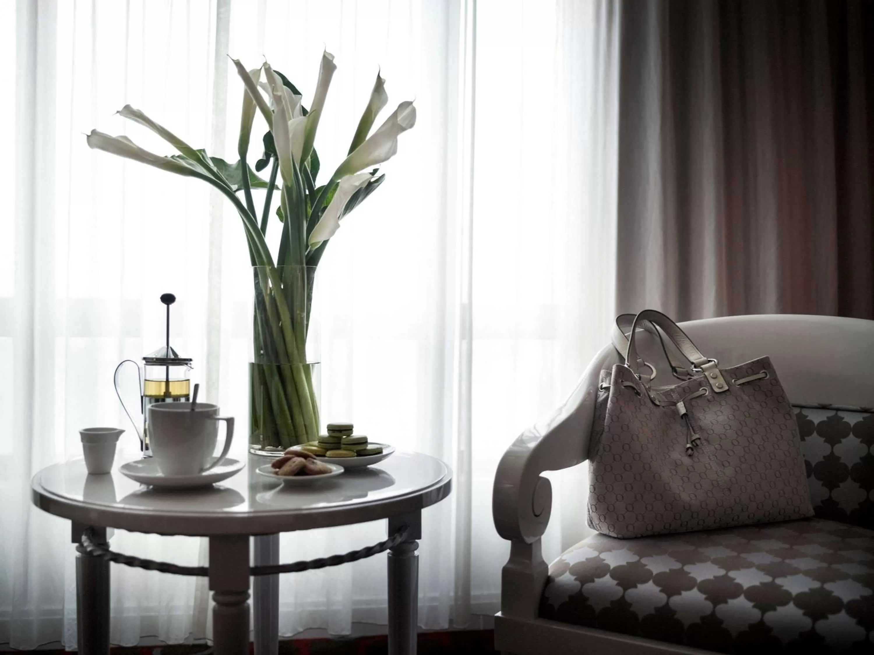 Photo of the whole room in Pullman Hanoi