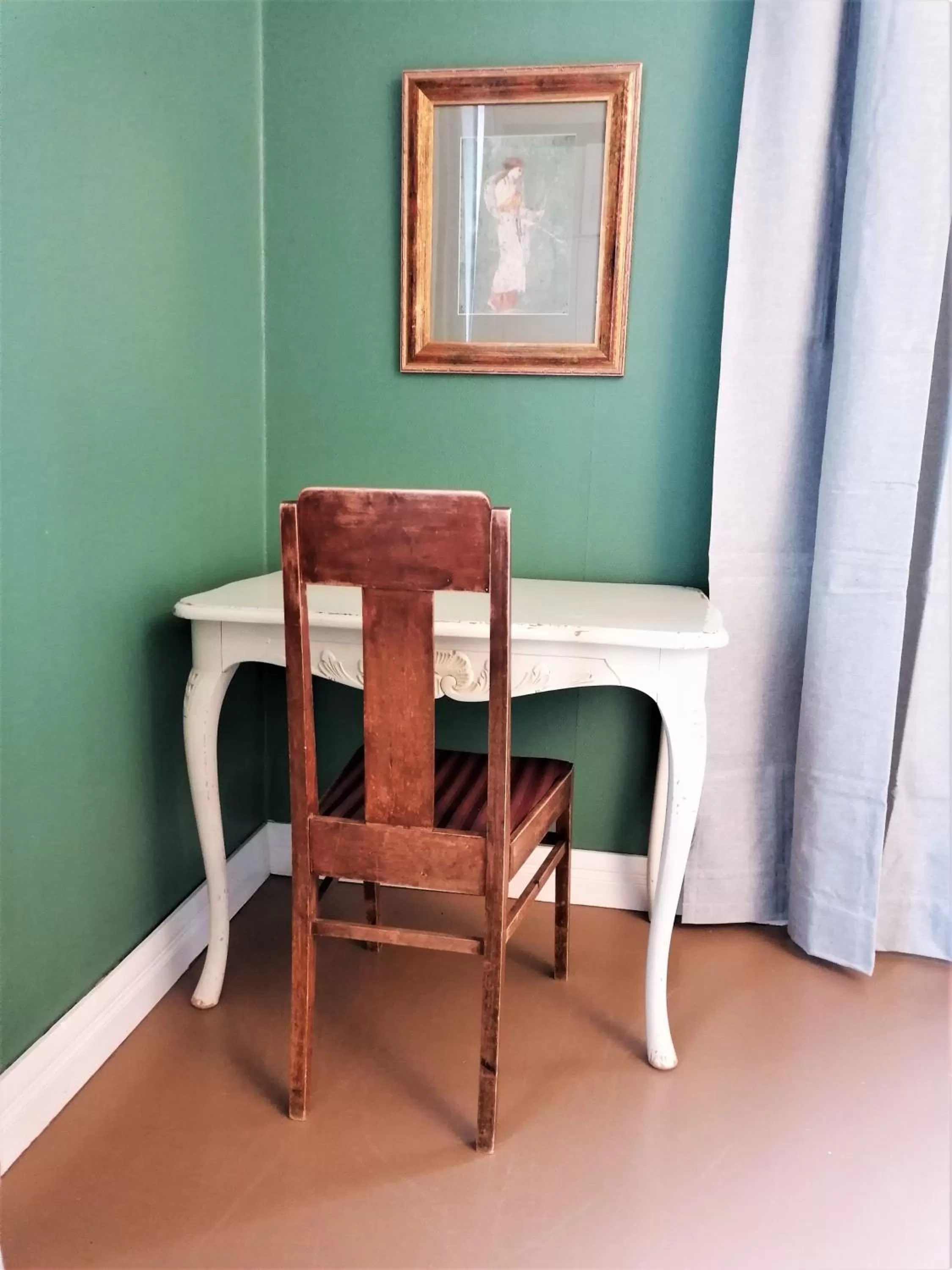 Bedroom, Dining Area in Haapala Brewery restaurant and accommodation