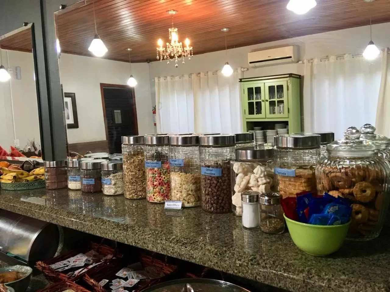 Breakfast in Hotel Cambirela